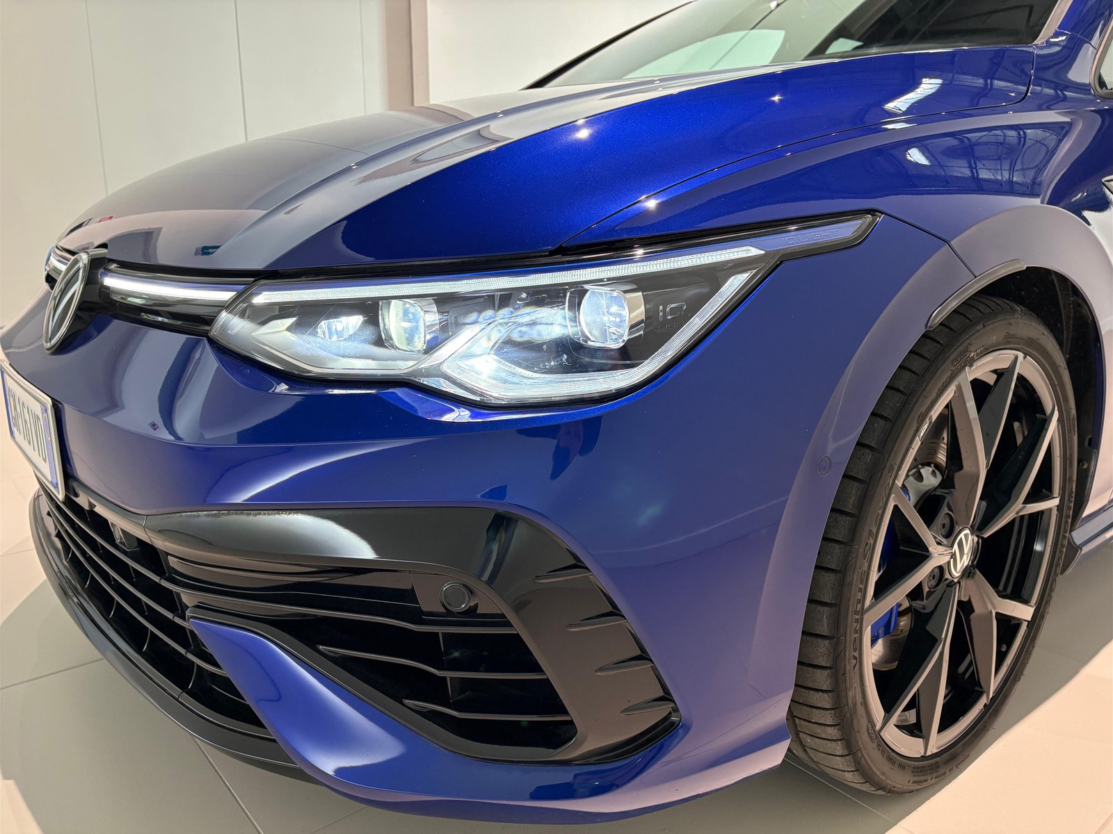 30 - Volkswagen Golf 2.0 tsi 333cv r 4motion dsg