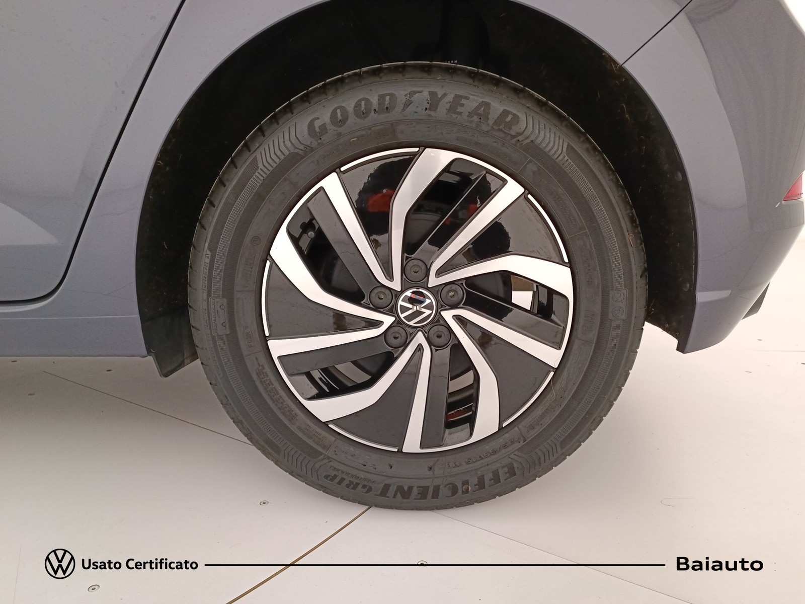 12 - Volkswagen Polo 1.0 tsi 95cv life dsg