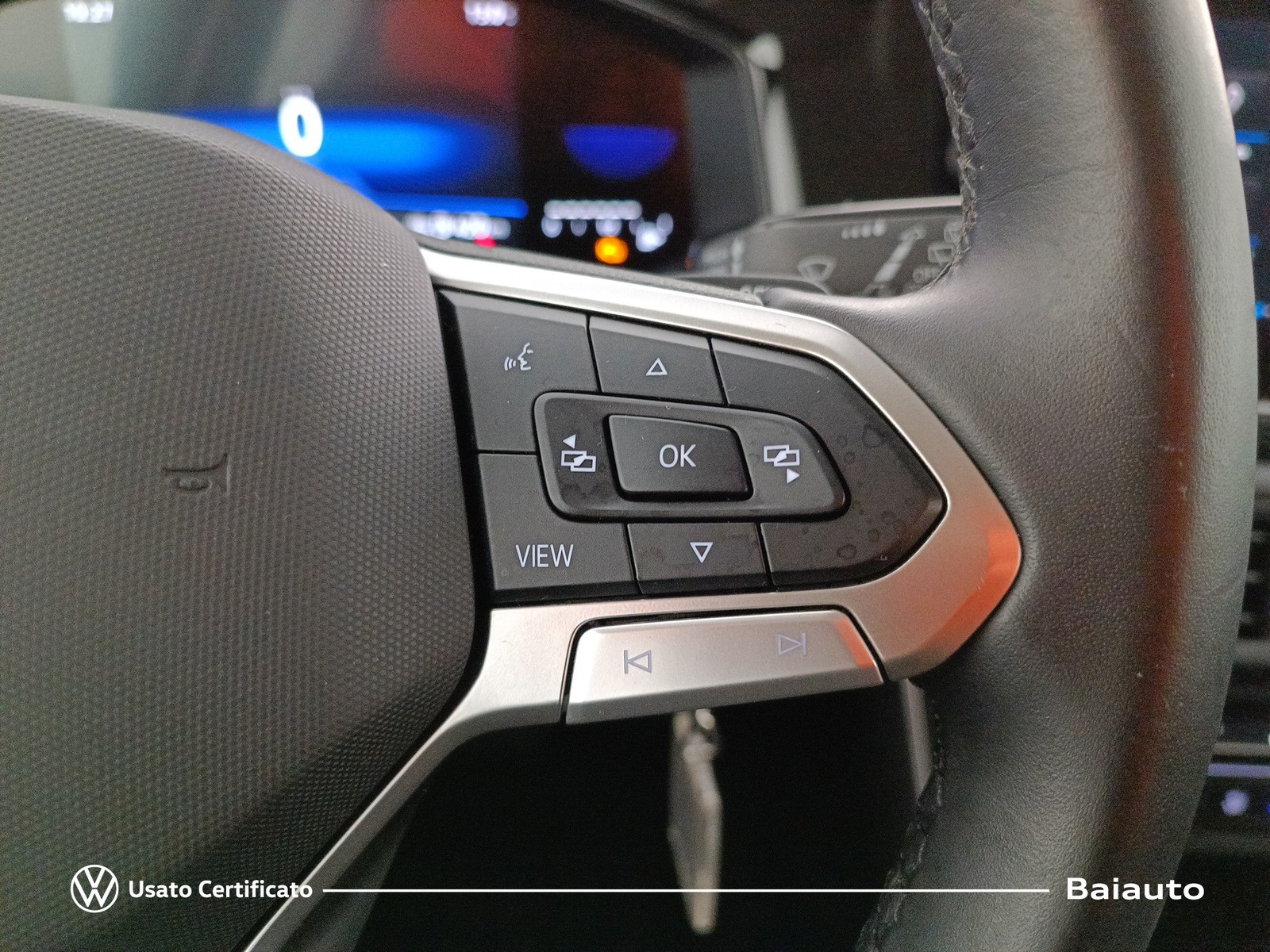 9 - Volkswagen Polo 1.0 tsi 95cv life dsg