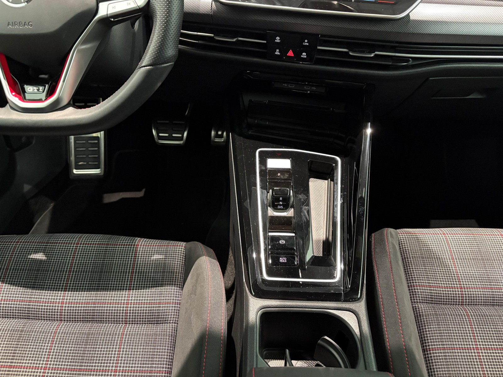 12 - Volkswagen Golf 2.0 tsi 265cv gti dsg