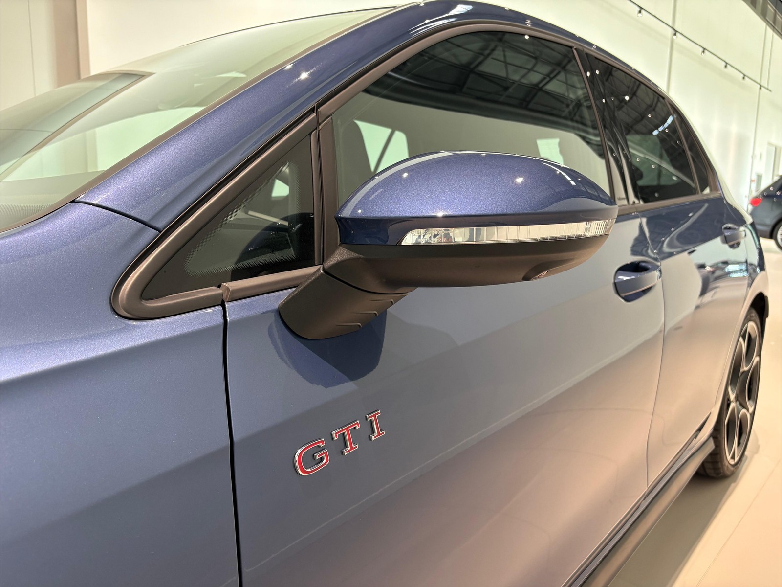 26 - Volkswagen Golf 2.0 tsi 265cv gti dsg