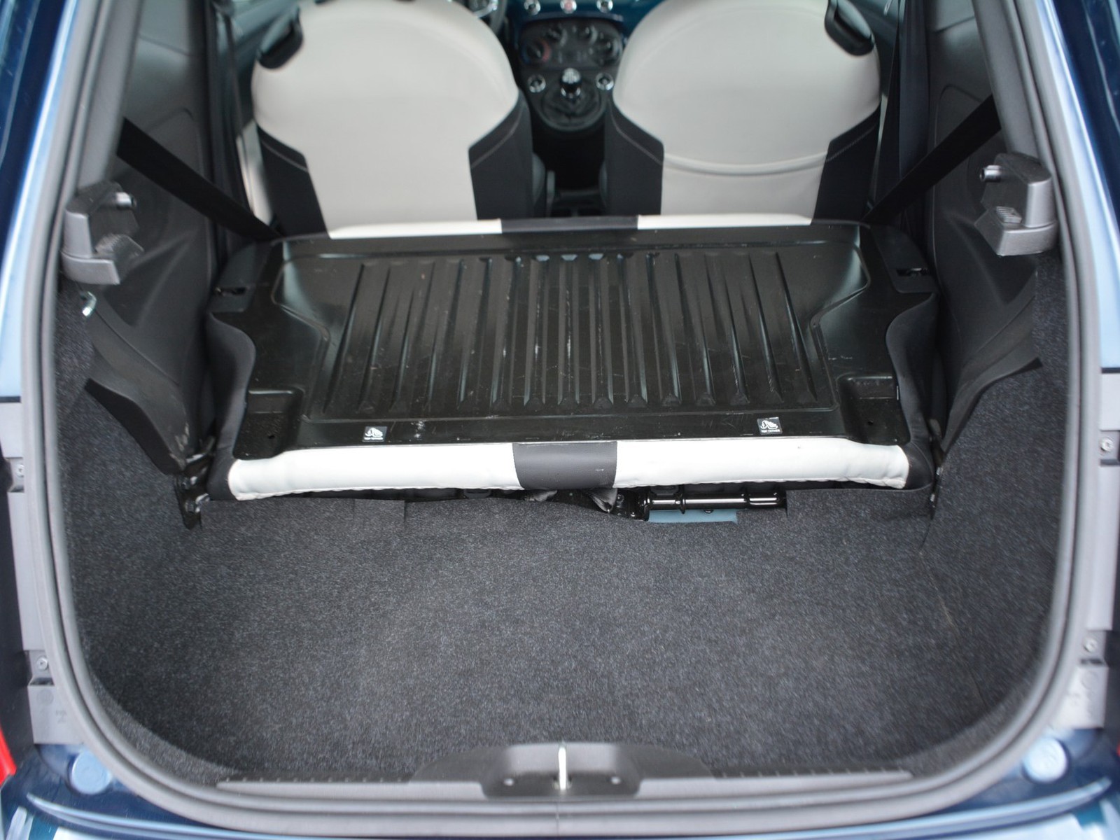 17 - Fiat 500 1.0 firefly hybrid 70cv dolcevita