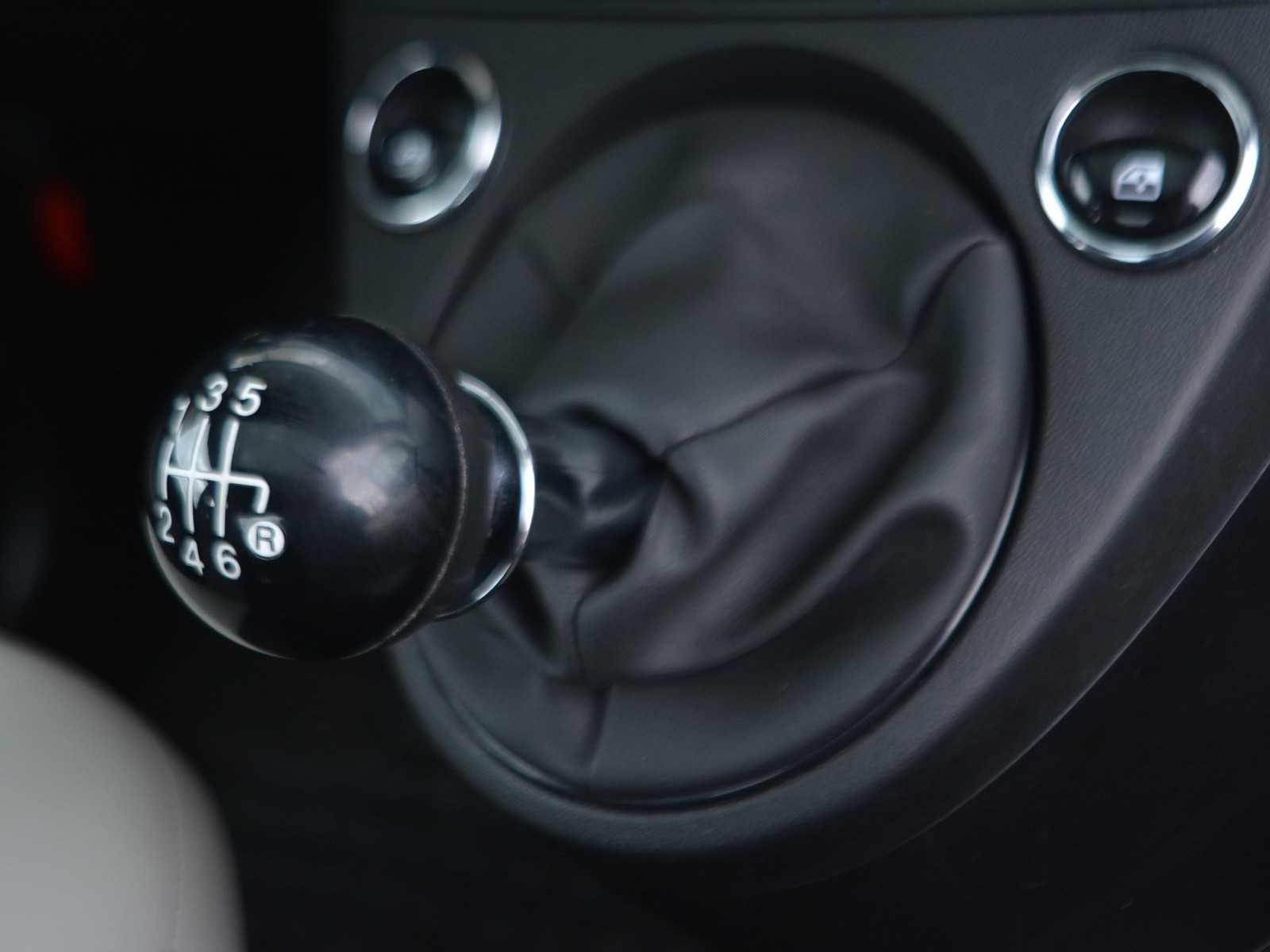 20 - Fiat 500 1.0 firefly hybrid 70cv dolcevita