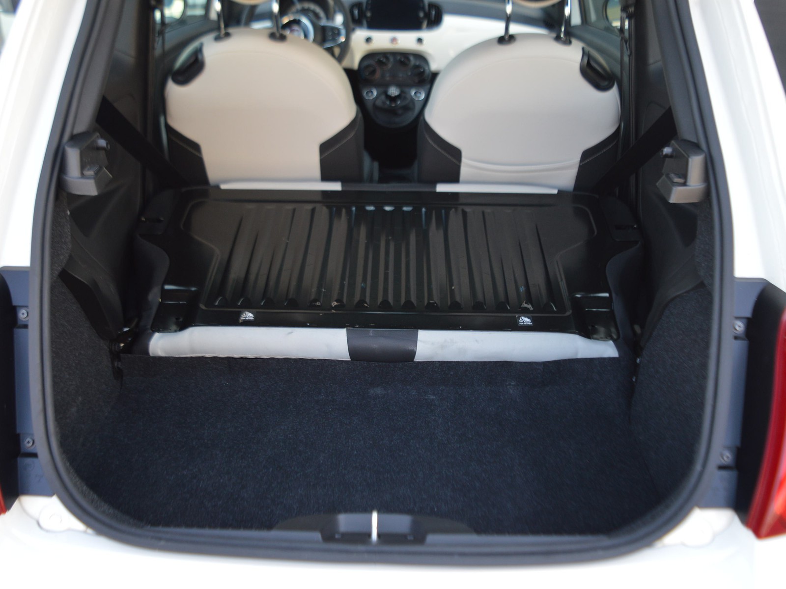 17 - Fiat 500 1.0 firefly hybrid 70cv dolcevita