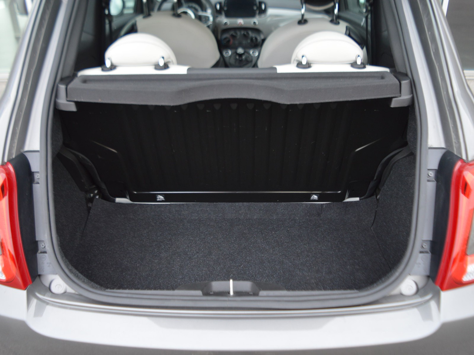 17 - Fiat 500 1.0 firefly hybrid 70cv dolcevita