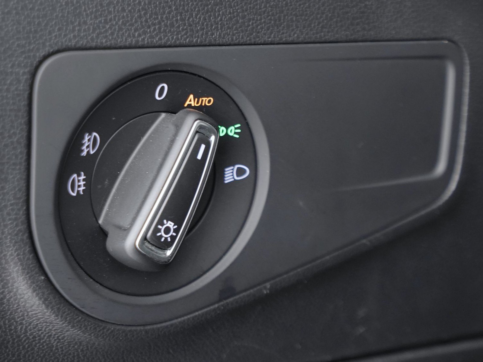 16 - Volkswagen Tiguan allspace 2.0 tdi scr 150cv advanced dsg 7p.ti