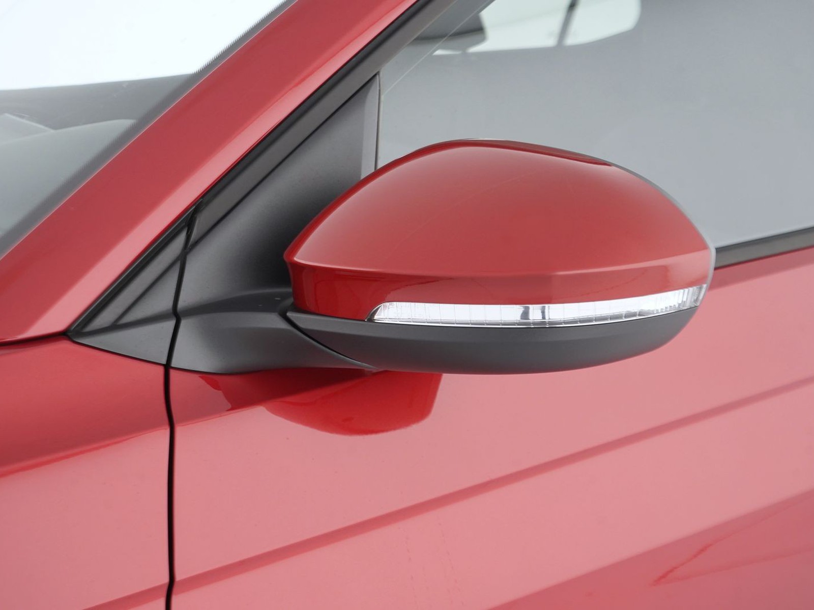 38 - Volkswagen T-Cross 1.0 tsi 95cv edition plus