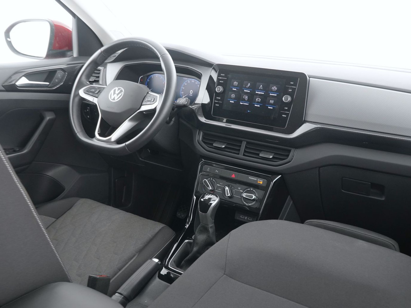 6 - Volkswagen T-Cross 1.0 tsi 95cv edition plus