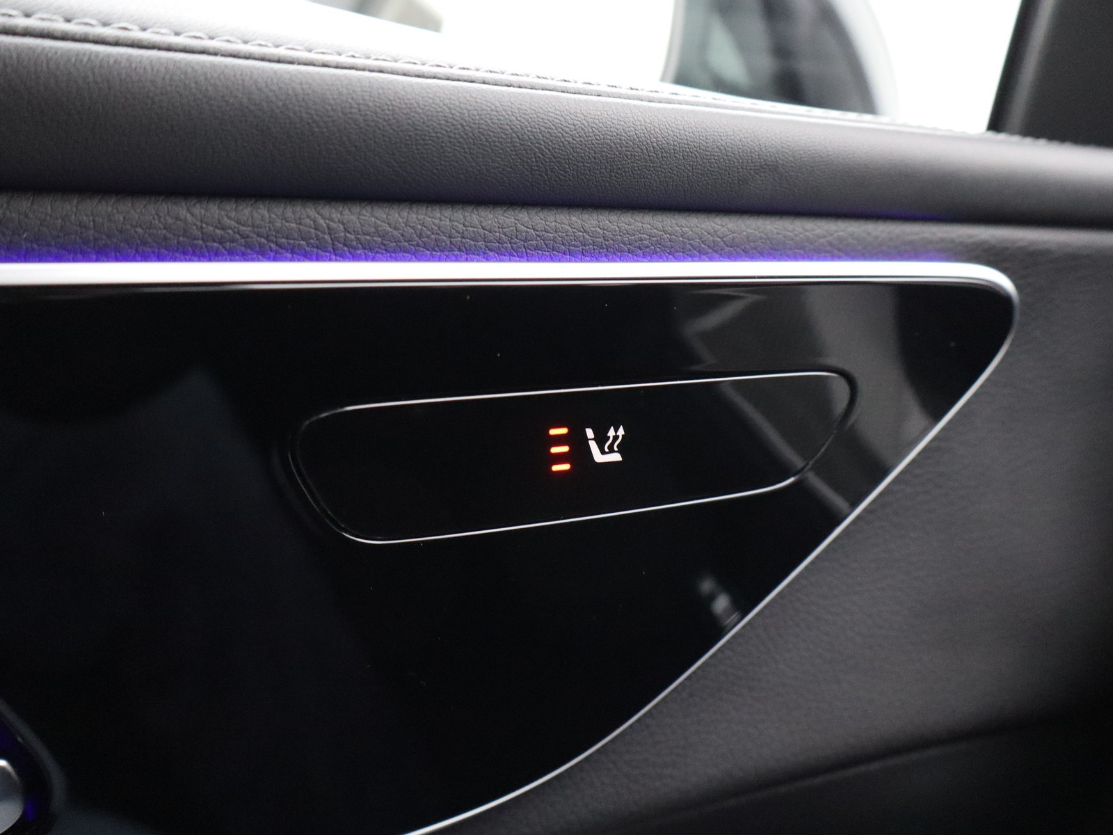 14 - Mercedes GLC suv 300 de plug in hybrid amg line advanced 4matic 9g-tronic