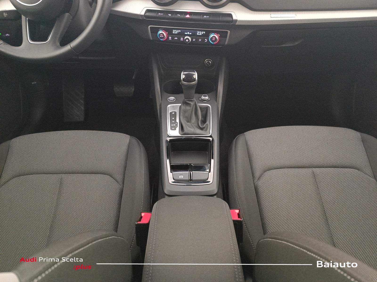 14 - Audi Q2 35 1.5 tfsi s line edition s tronic