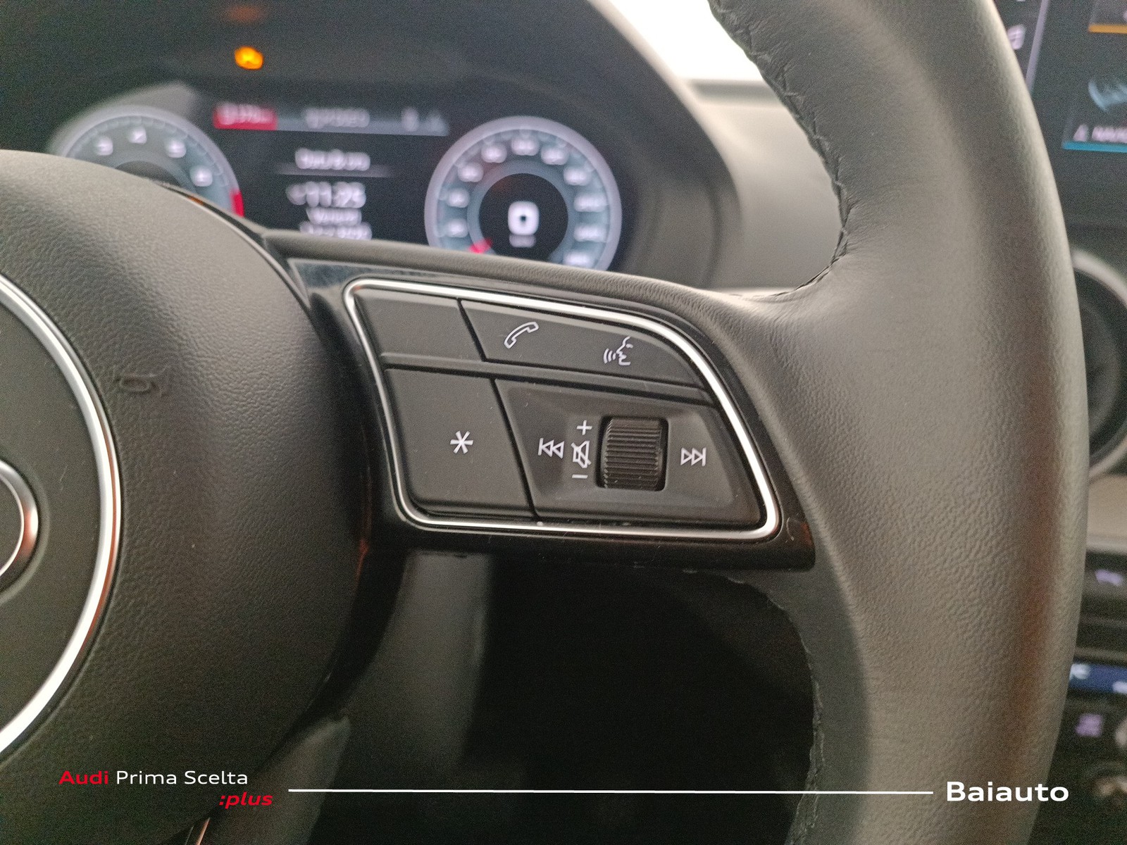 16 - Audi Q2 35 1.5 tfsi s line edition s tronic