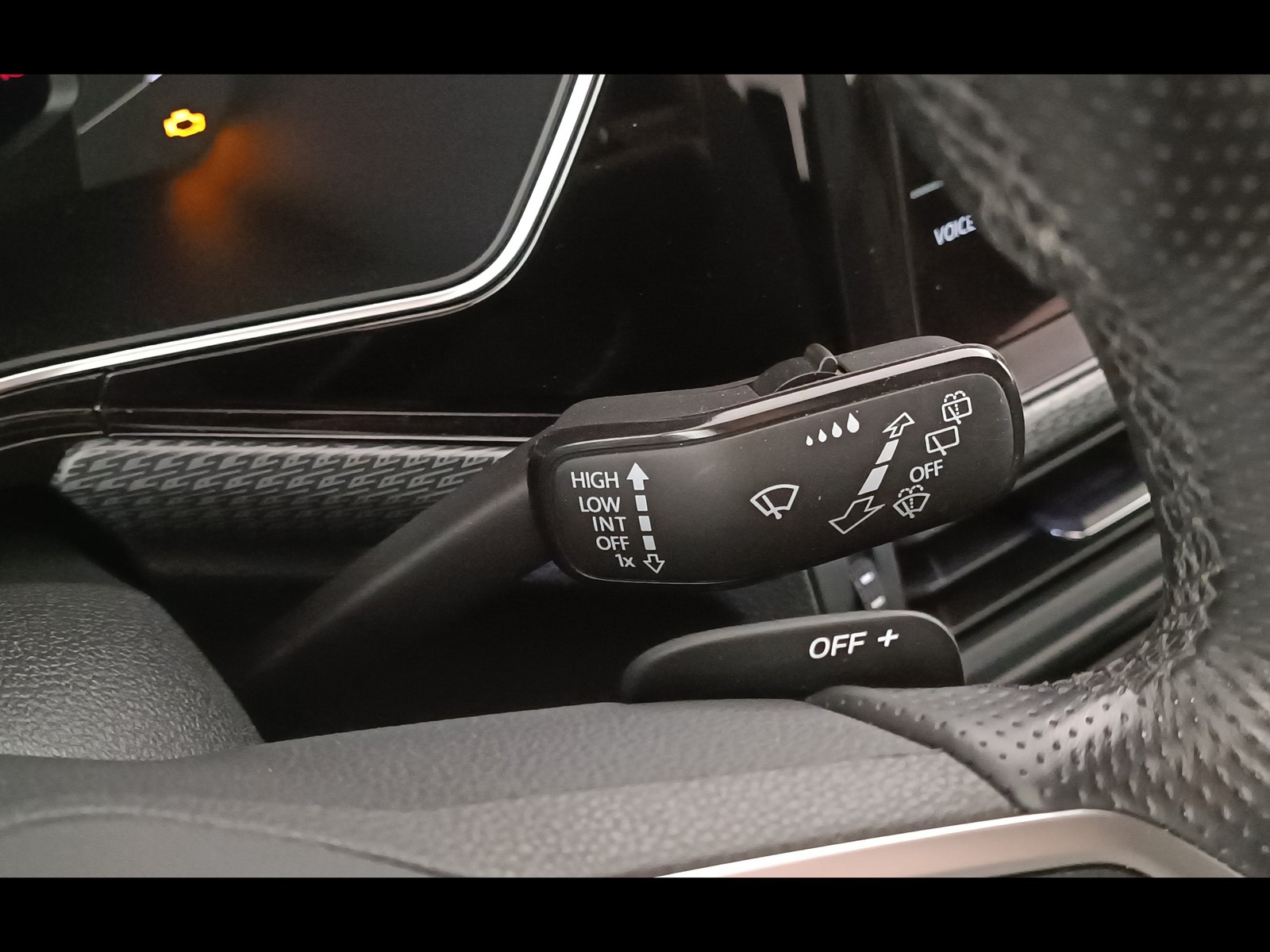 26 - Volkswagen T-Cross 1.0 tsi 110cv advanced dsg