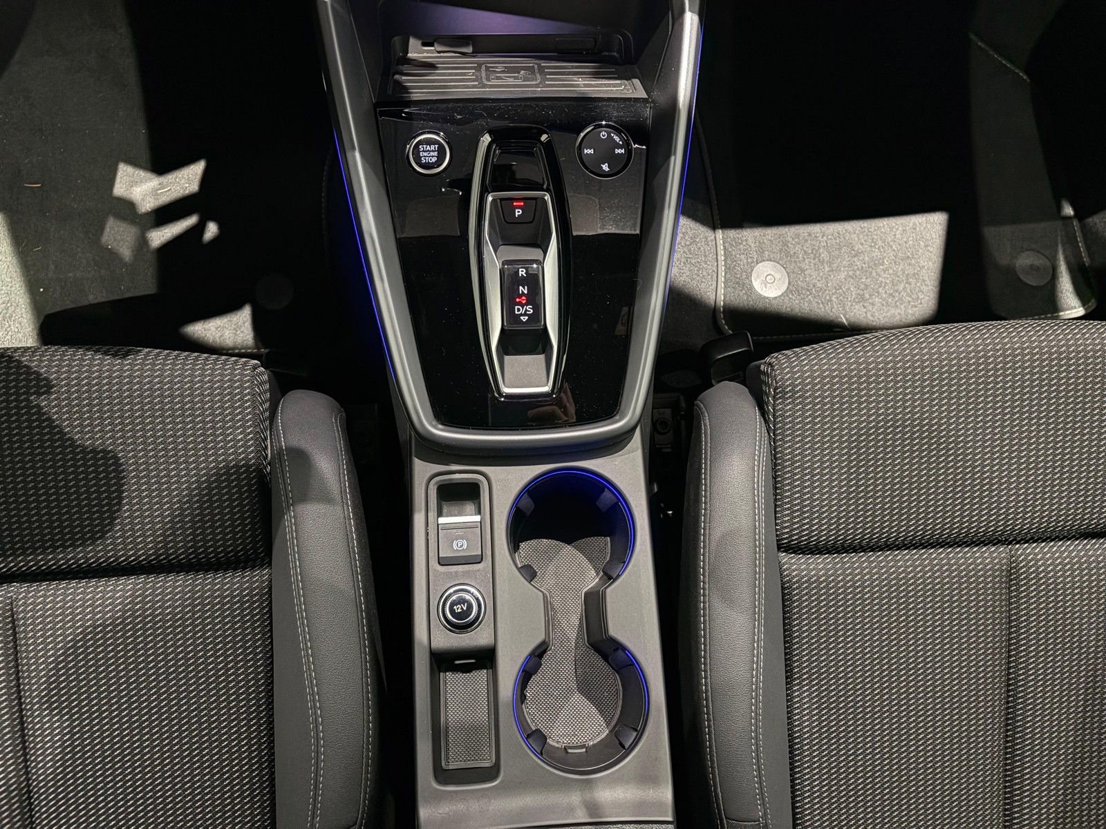 20 - Audi A3 sportback 2.0 tdi 150cv s line edition s tronic