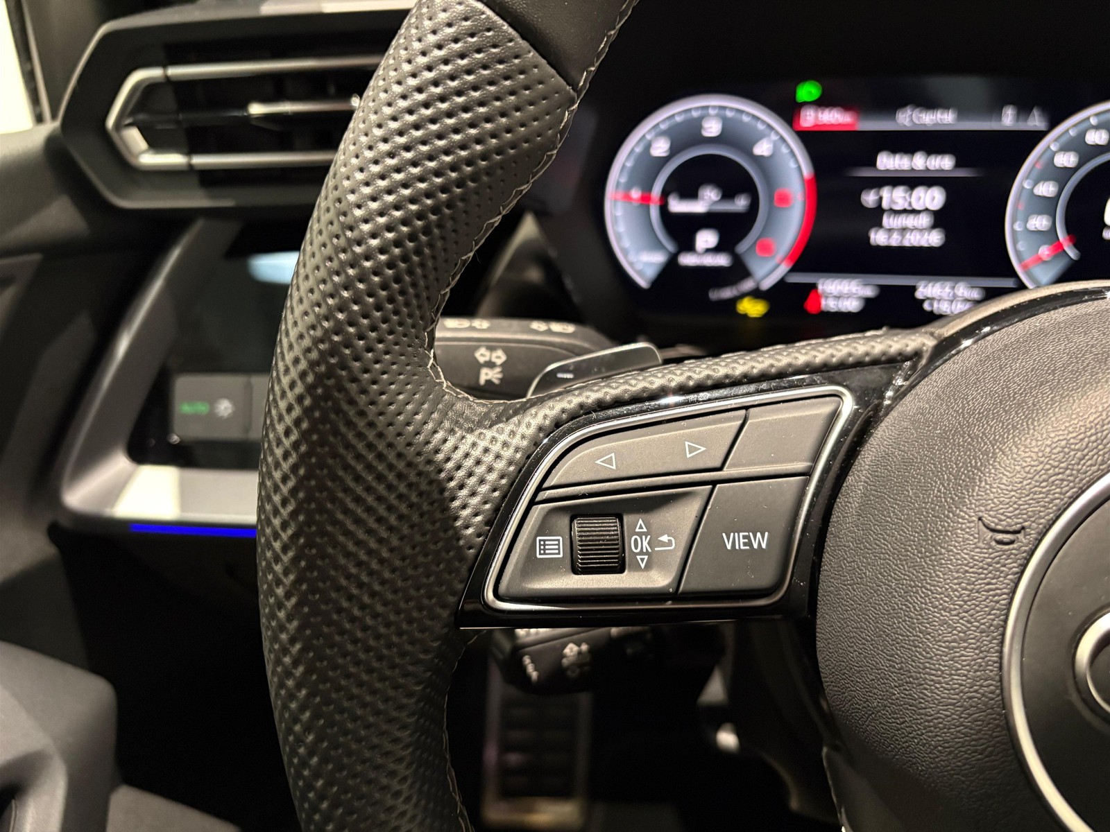 24 - Audi A3 sportback 2.0 tdi 150cv s line edition s tronic