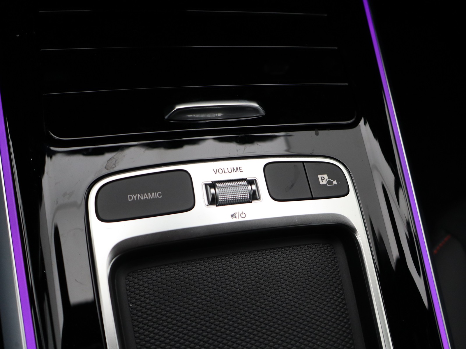 14 - Mercedes GLB 200 d amg line advanced plus 8g-dct