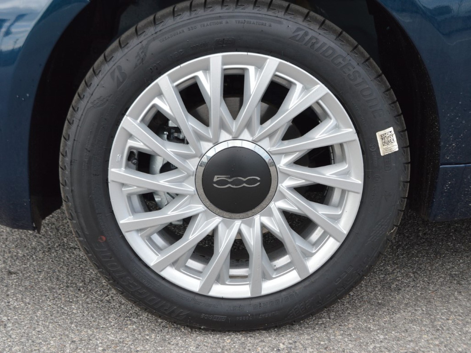 15 - Fiat 500 1.0 firefly hybrid 70cv dolcevita