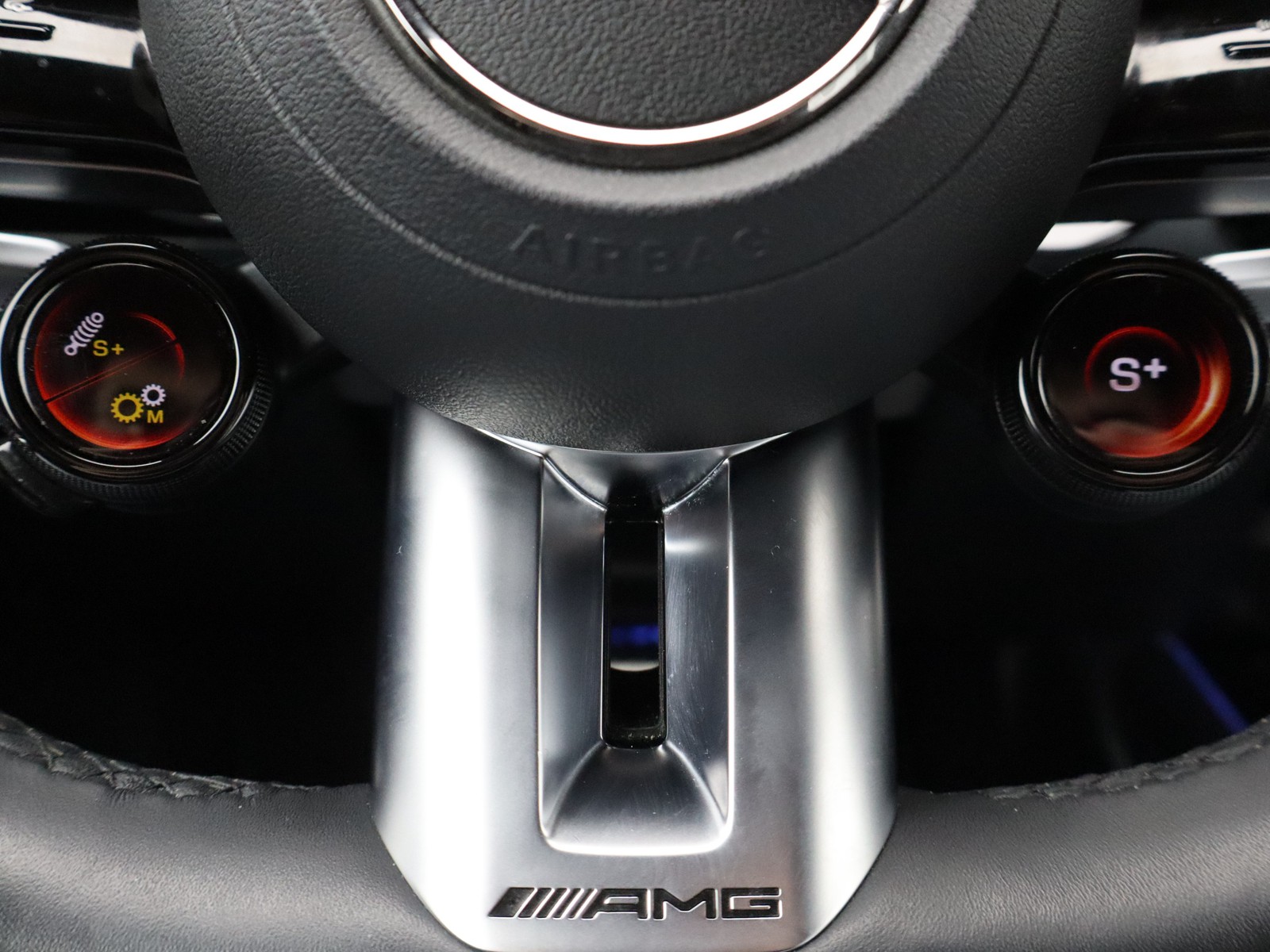 14 - AMG GLA amg 35 amg line advanced 4matic 8g-dct