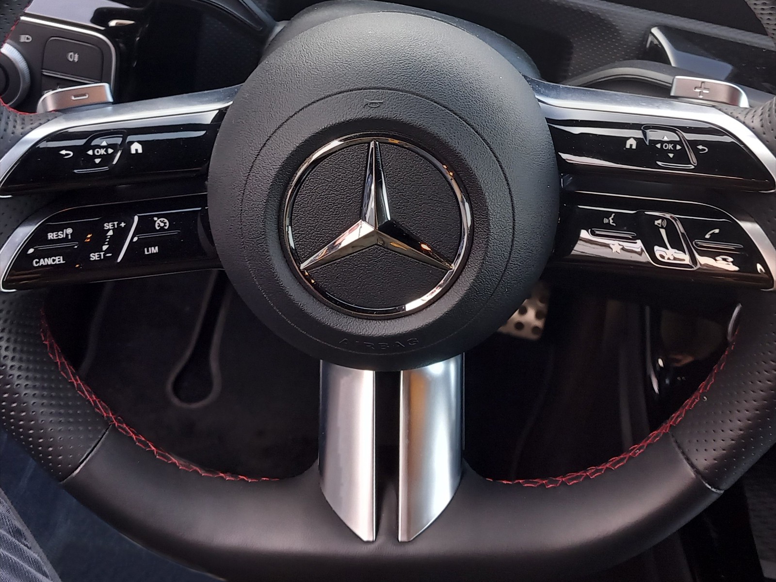 10 - Mercedes CLA shooting brake 180 d amg line advanced plus 8g-dct