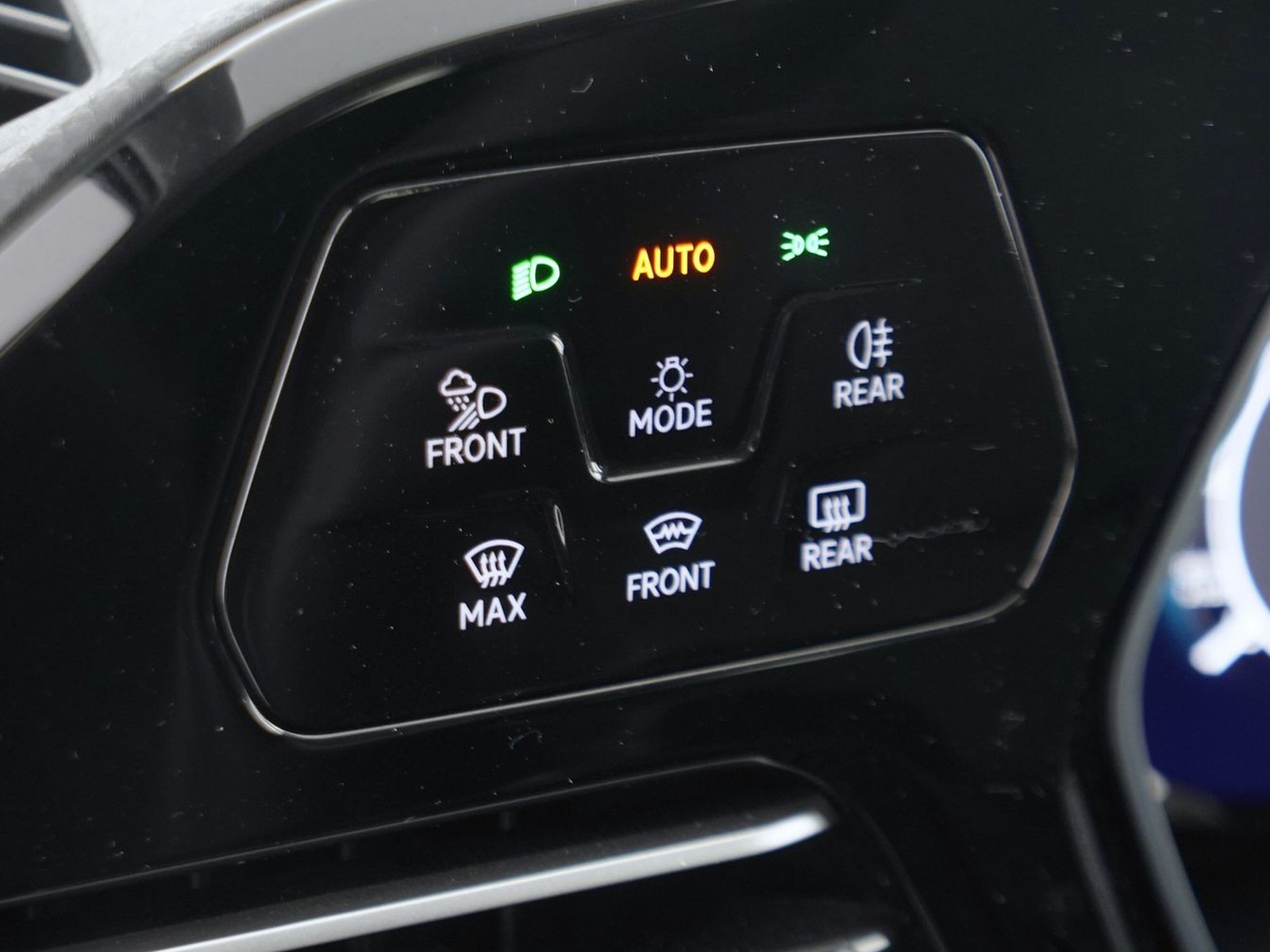 17 - Volkswagen VIC Caddy 2.0 tdi 122cv style dsg7