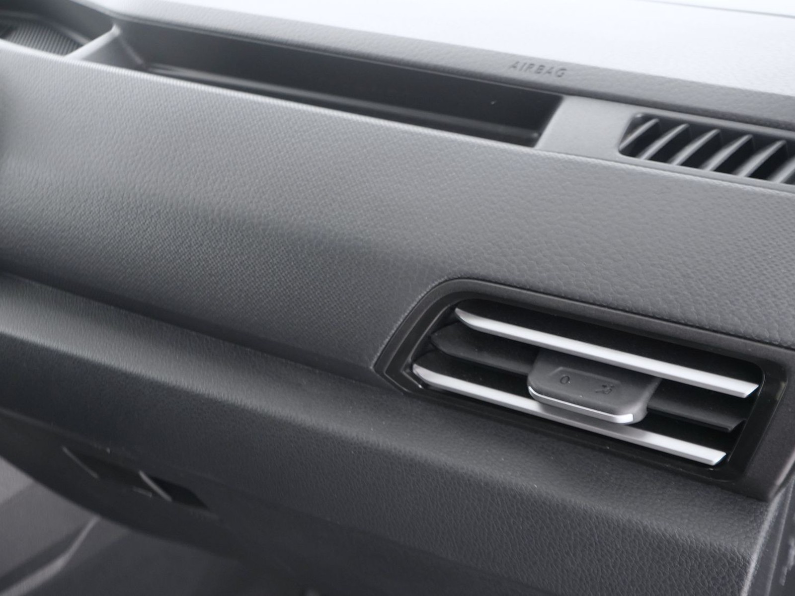 18 - Volkswagen VIC Caddy 2.0 tdi 122cv style dsg7