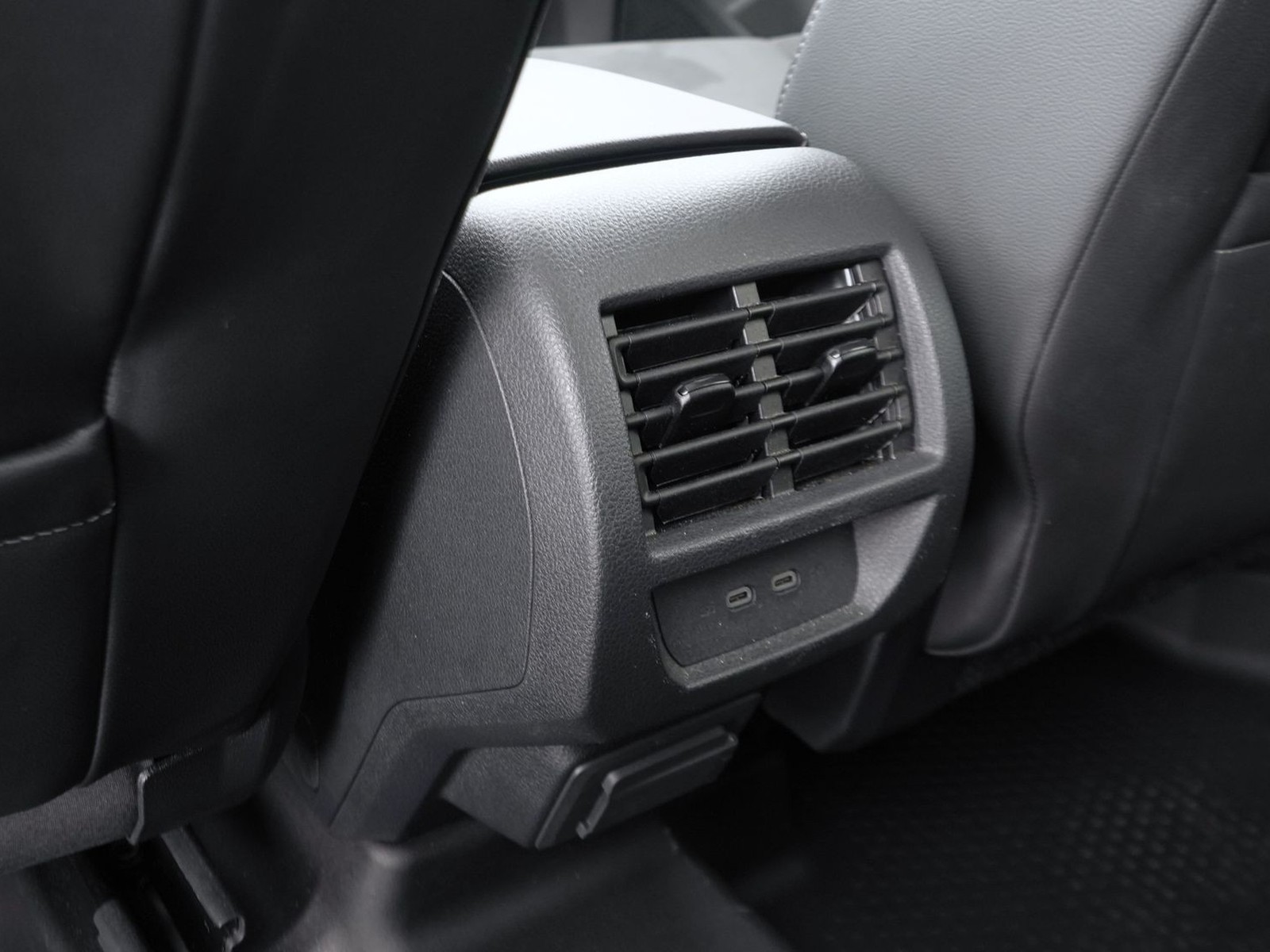 30 - Volkswagen VIC Caddy 2.0 tdi 122cv style dsg7