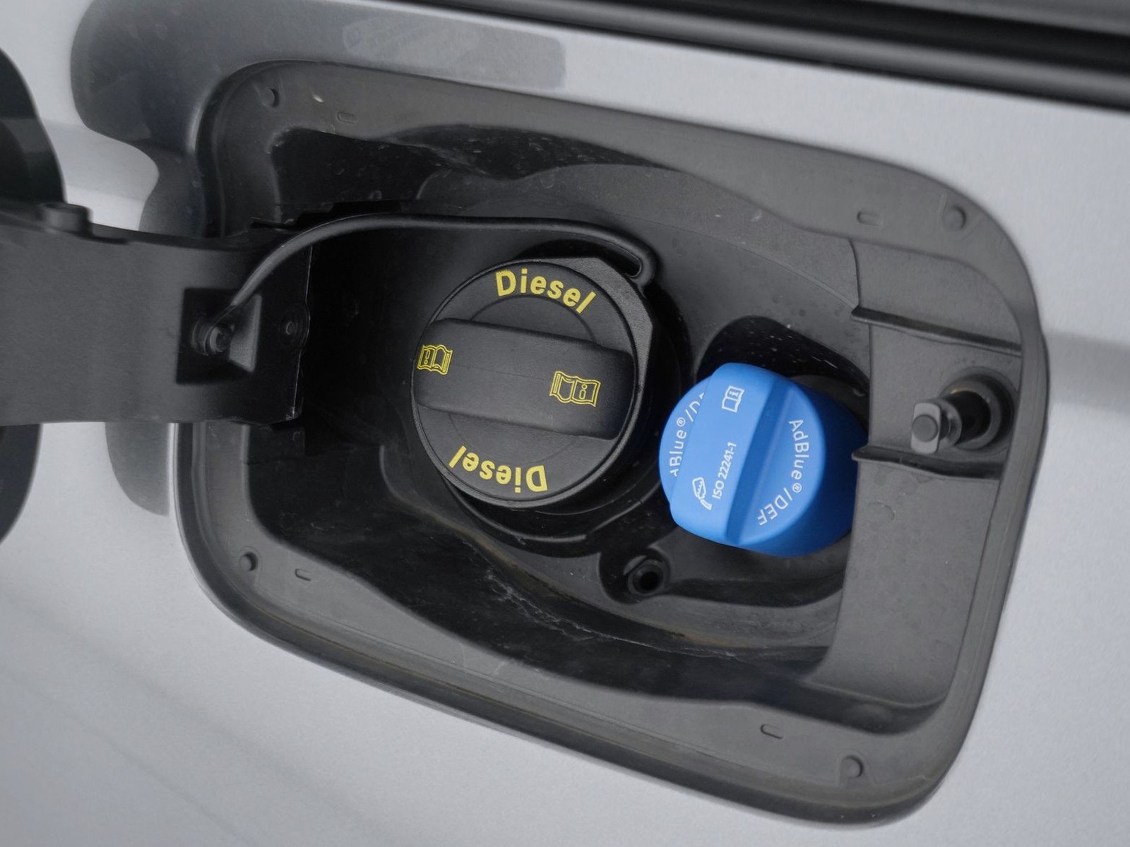 35 - Volkswagen VIC Caddy 2.0 tdi 122cv style dsg7