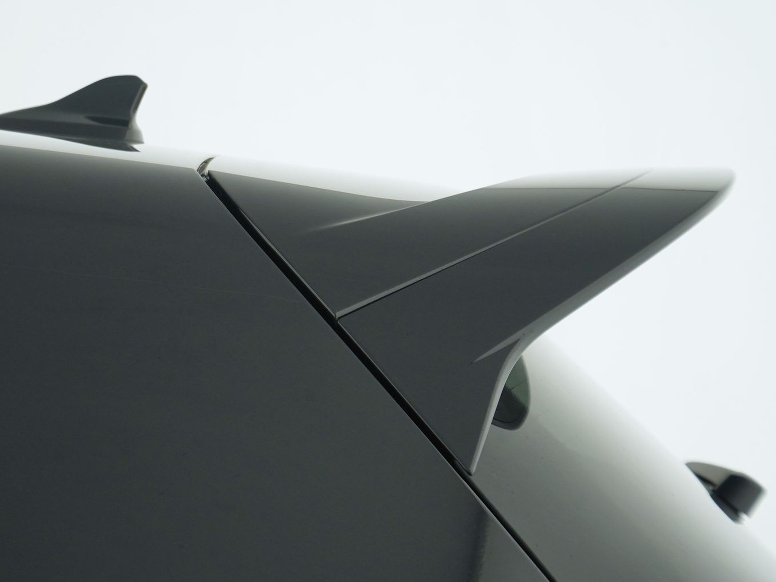 40 - Volkswagen Golf 2.0 tsi 333cv r 4motion dsg