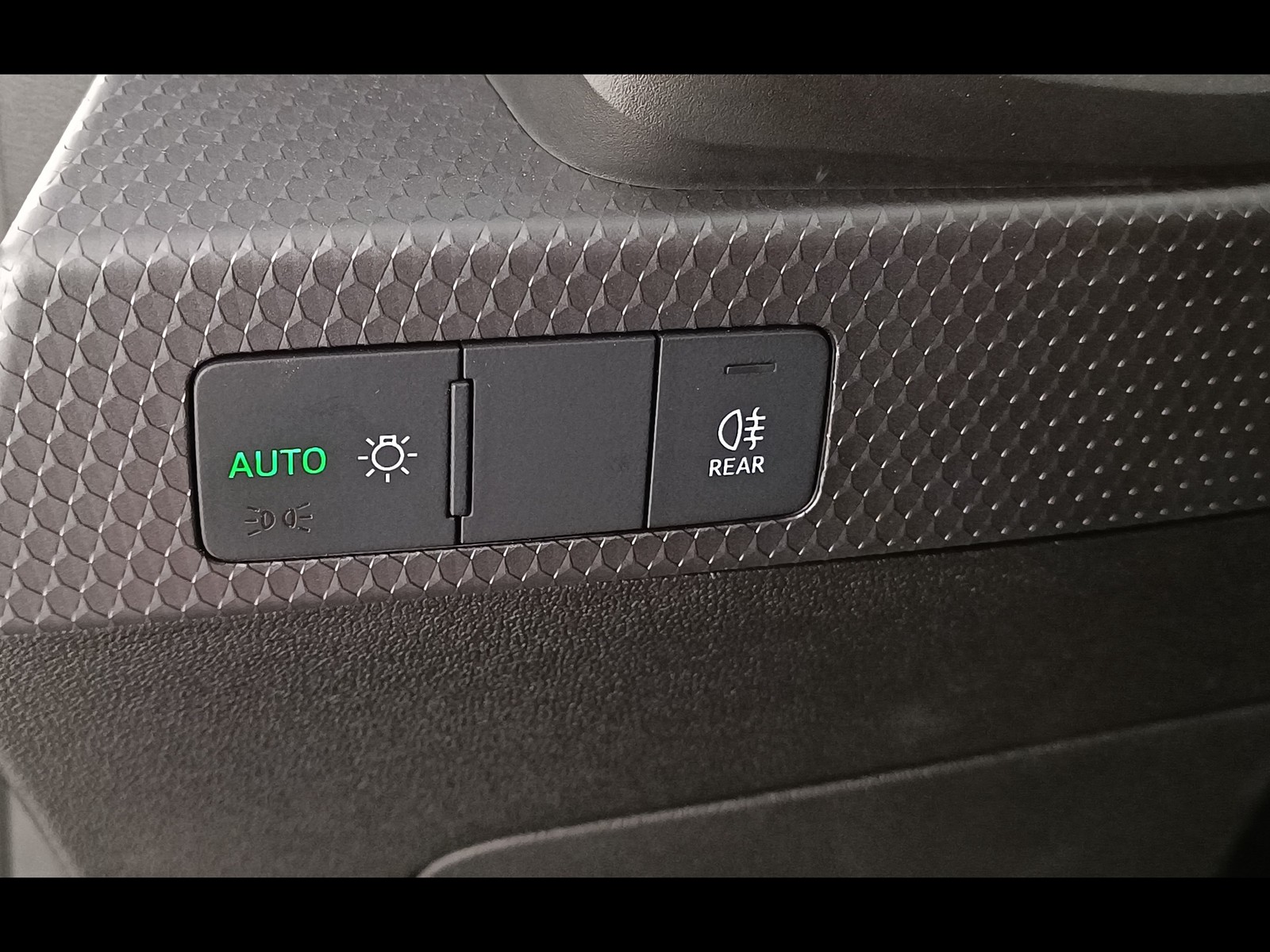 12 - Audi A1 sportback 25 1.0 tfsi