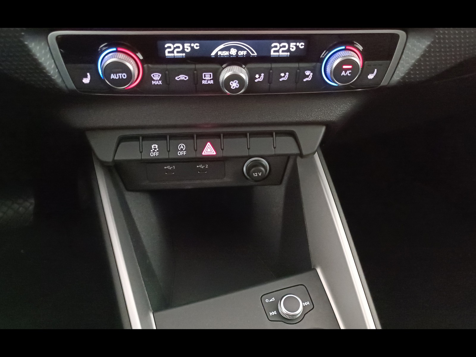 22 - Audi A1 sportback 25 1.0 tfsi