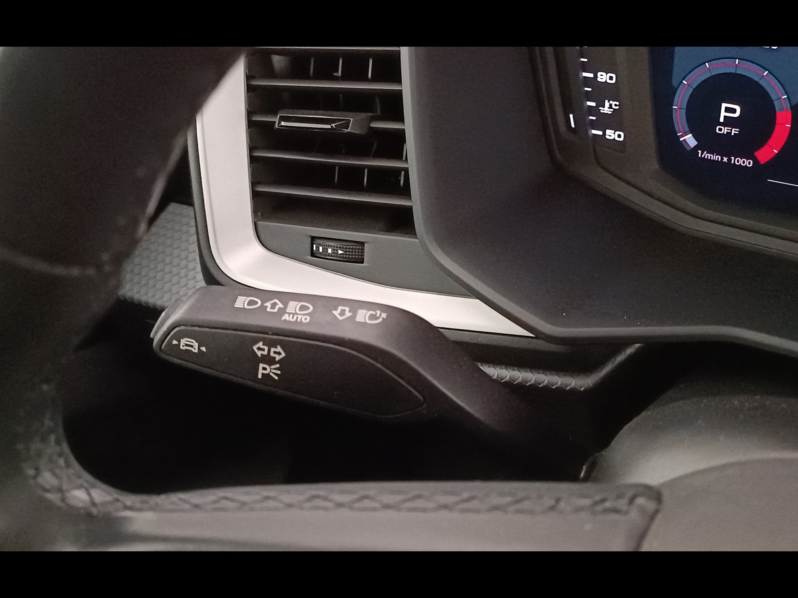 26 - Audi A1 sportback 25 1.0 tfsi