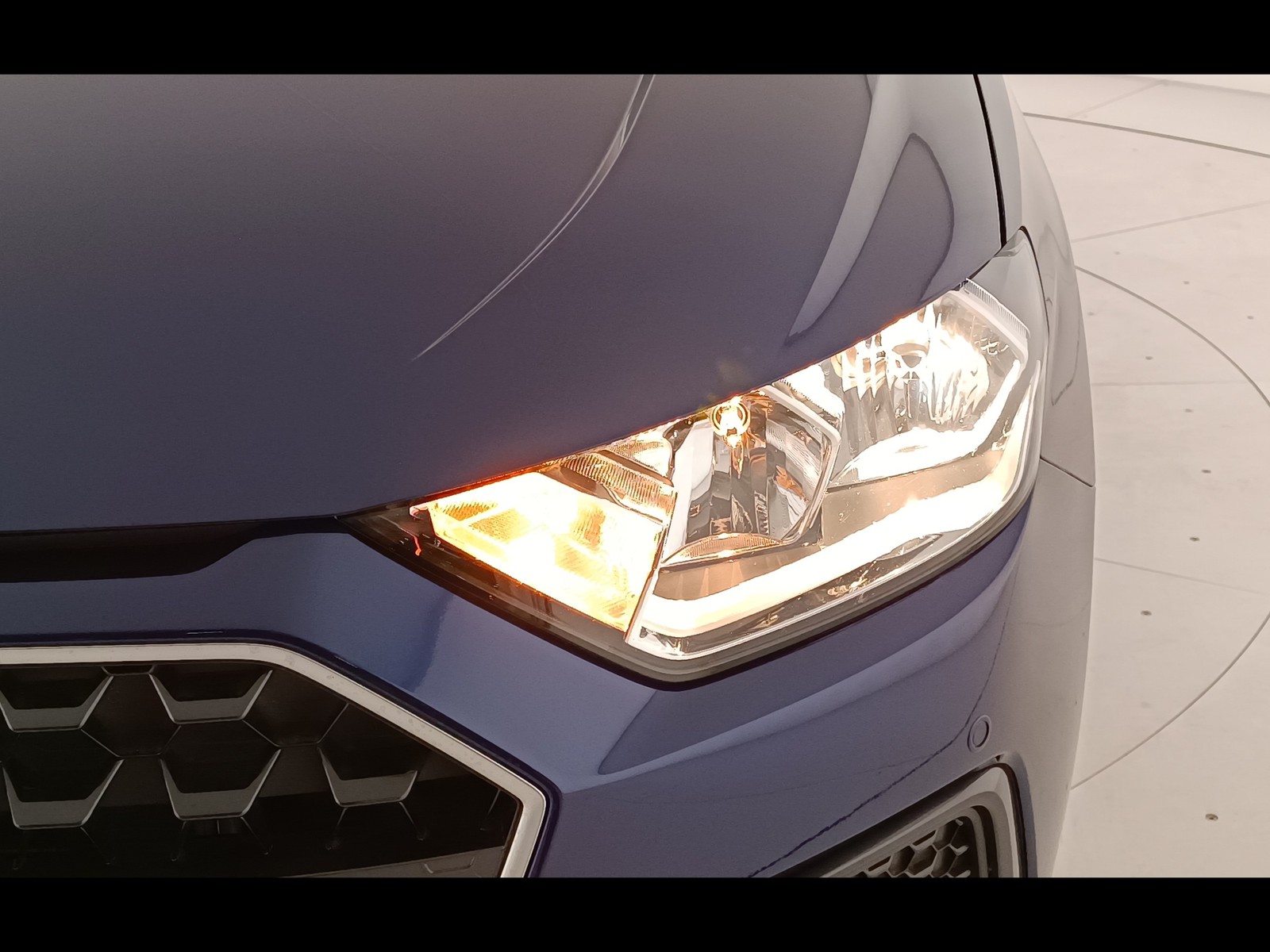 6 - Audi A1 sportback 25 1.0 tfsi