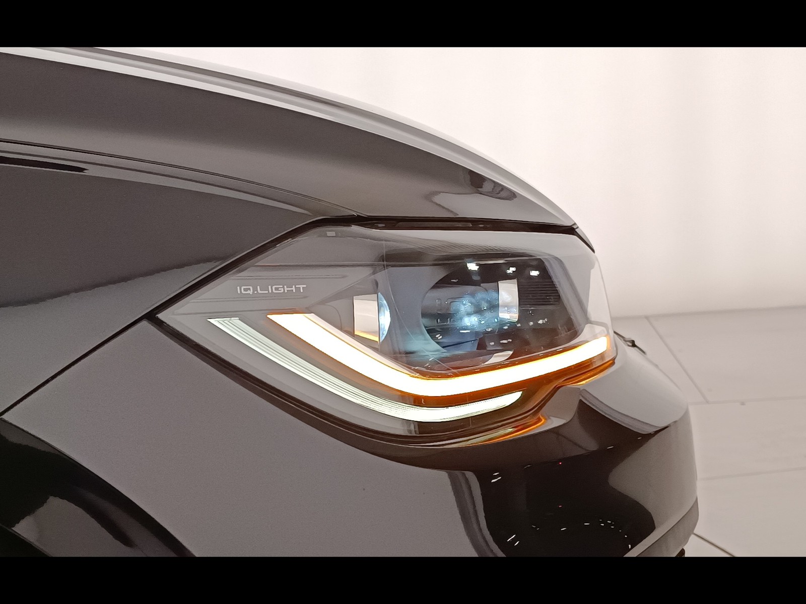 38 - Volkswagen Polo 1.0 tsi 110cv style dsg