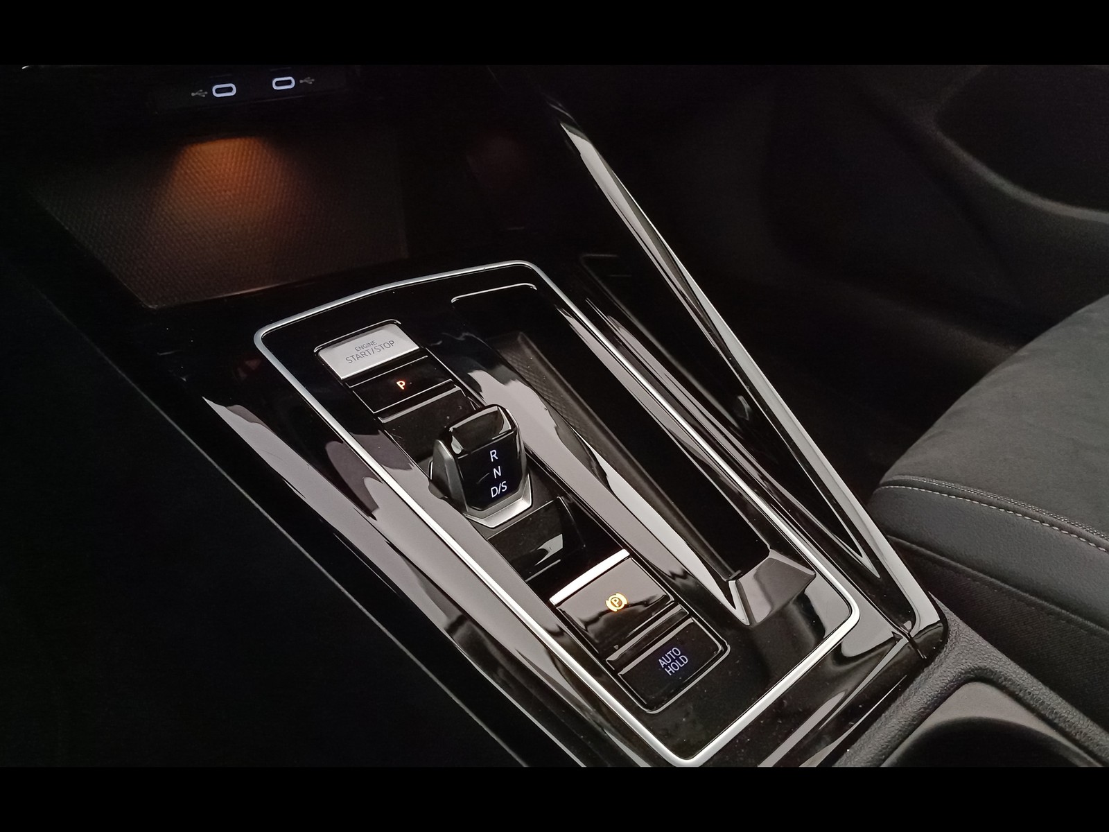 12 - Volkswagen Golf 2.0 tdi scr 150cv style dsg