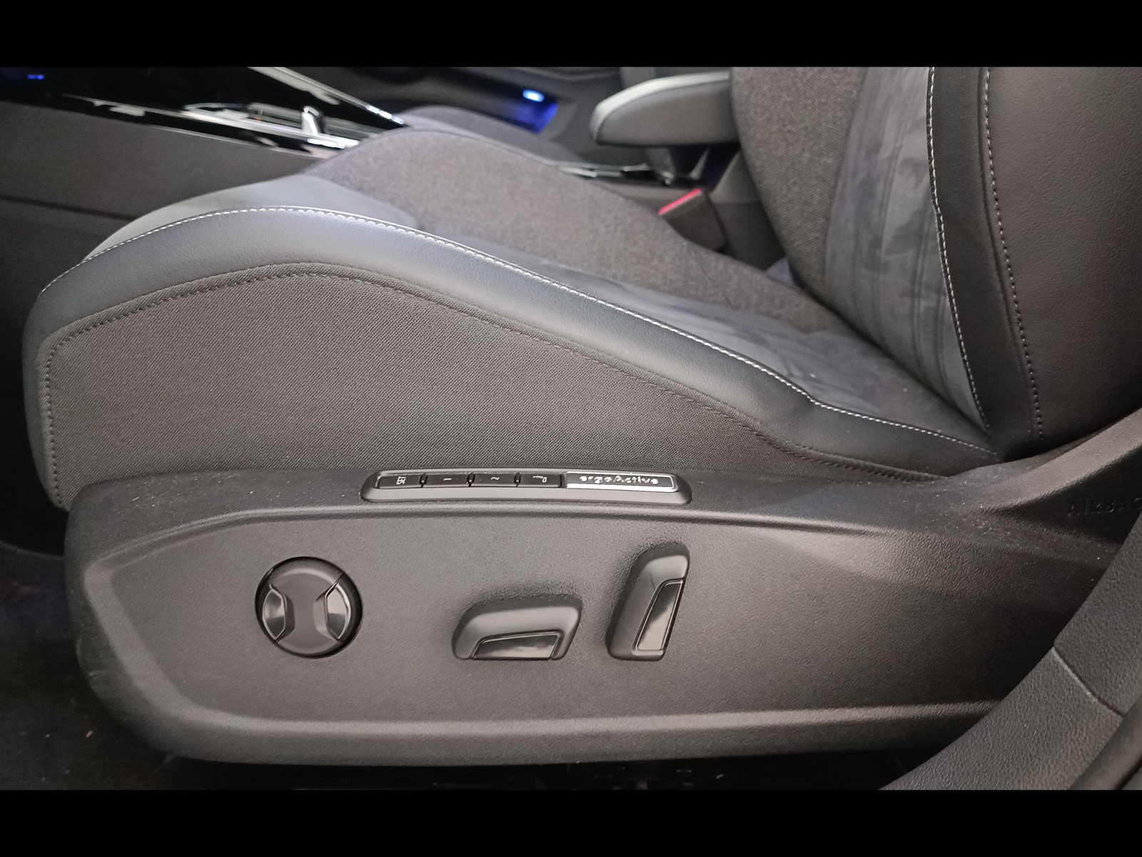 34 - Volkswagen Golf 2.0 tdi scr 150cv style dsg