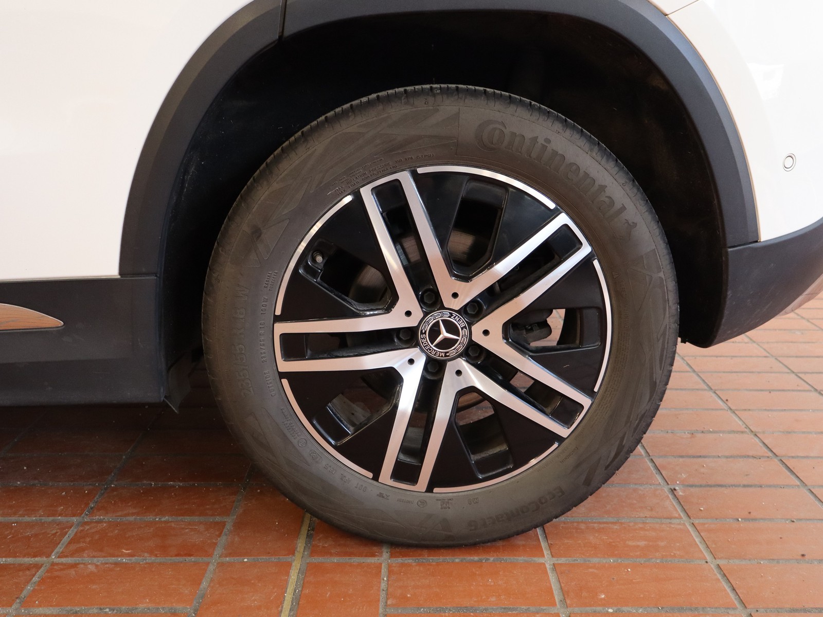 4 - Mercedes GLA 200 sport plus 7g-dct