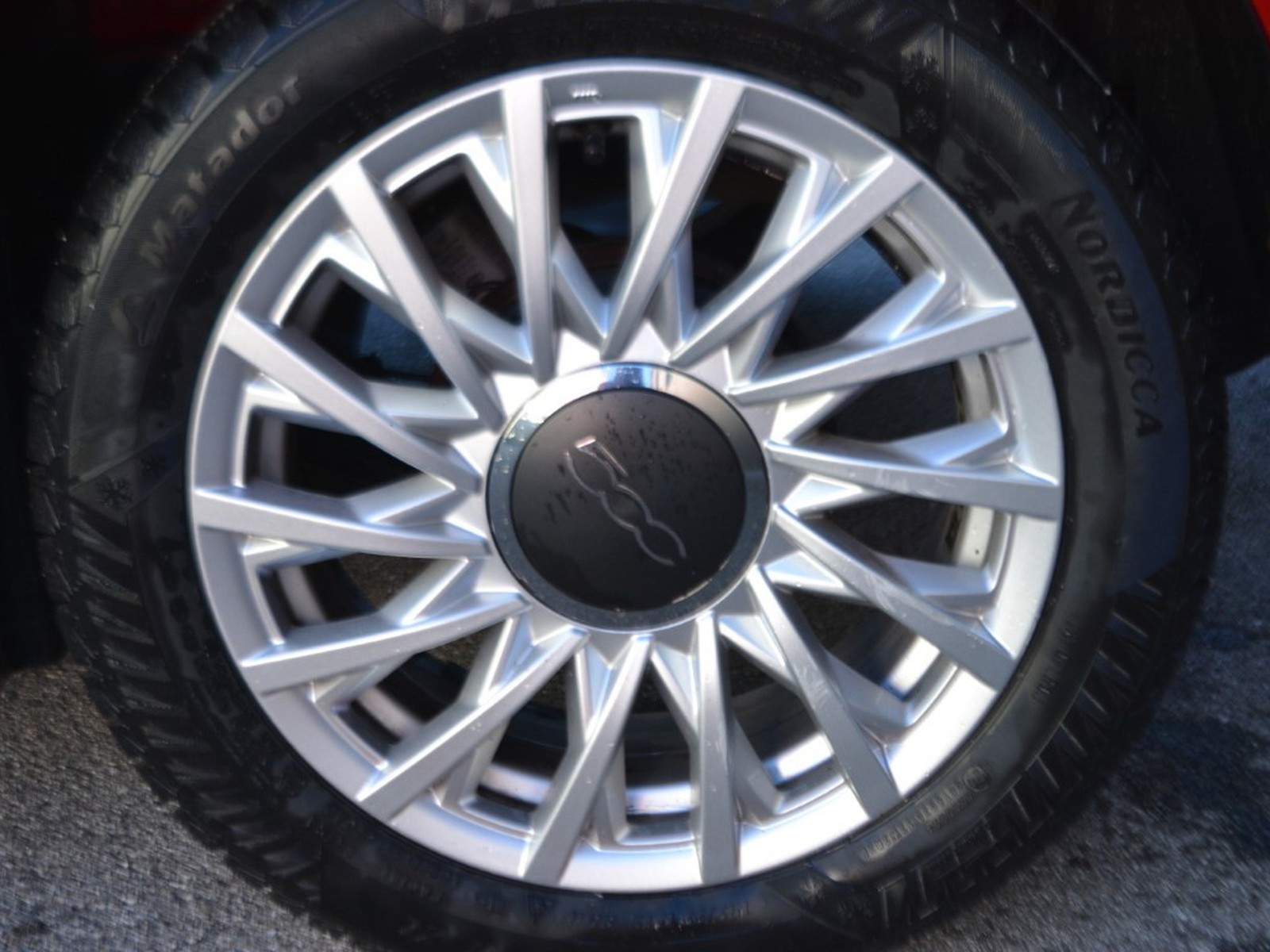 16 - Fiat 500 1.0 firefly hybrid 70cv cult