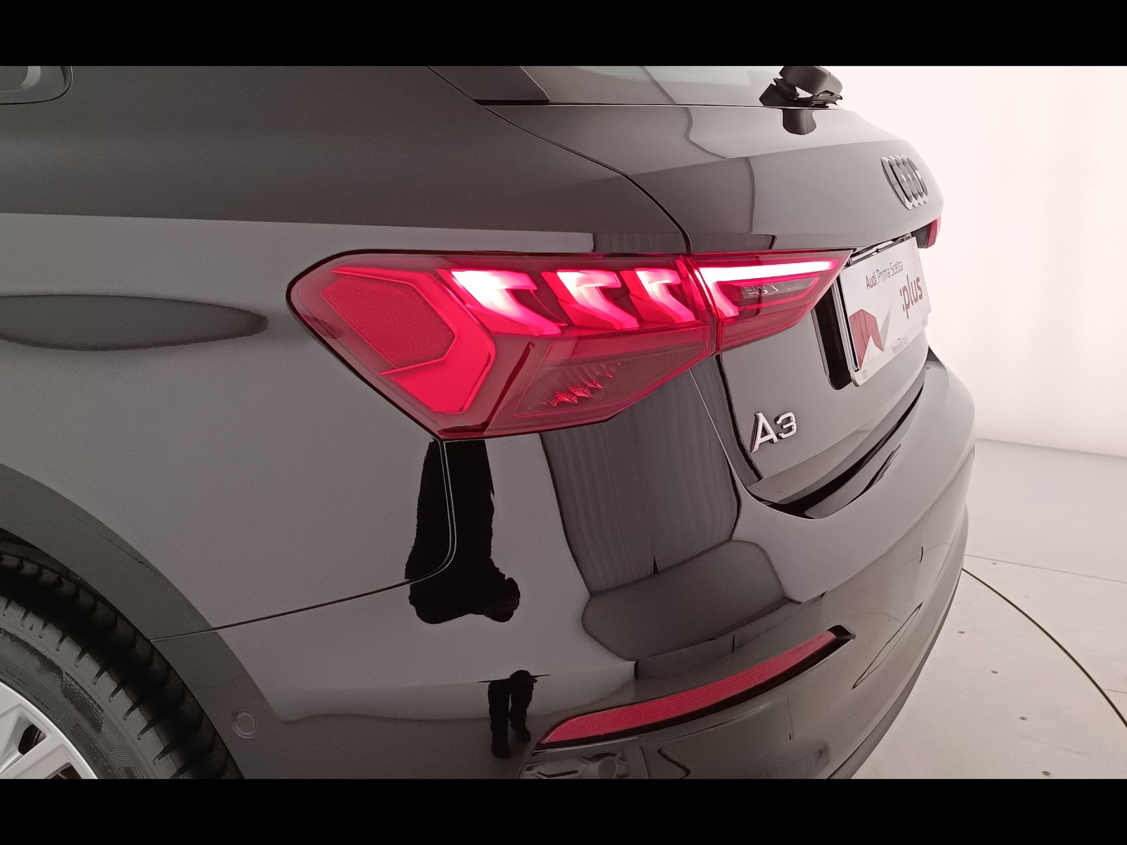 44 - Audi A3 sportback 30 1.0 tfsi business