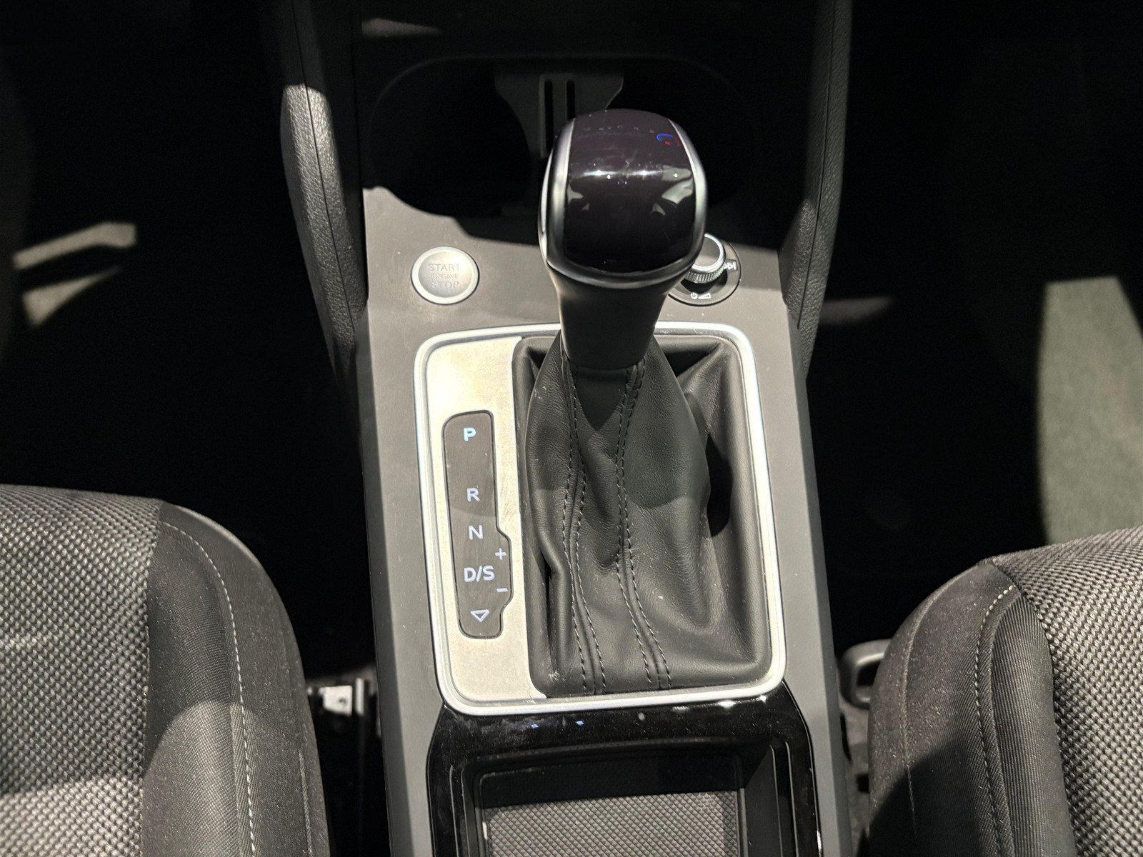 11 - Audi Q2 35 1.5 tfsi s line edition s tronic