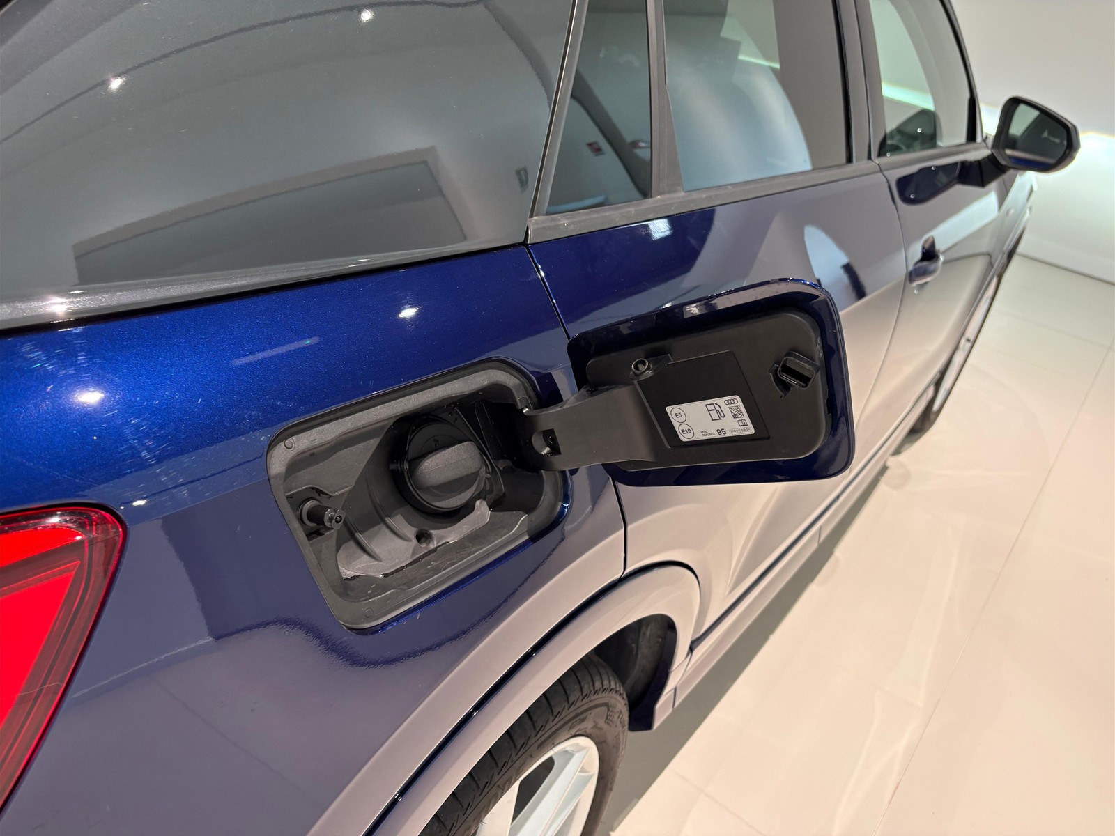 33 - Audi Q2 35 1.5 tfsi s line edition s tronic