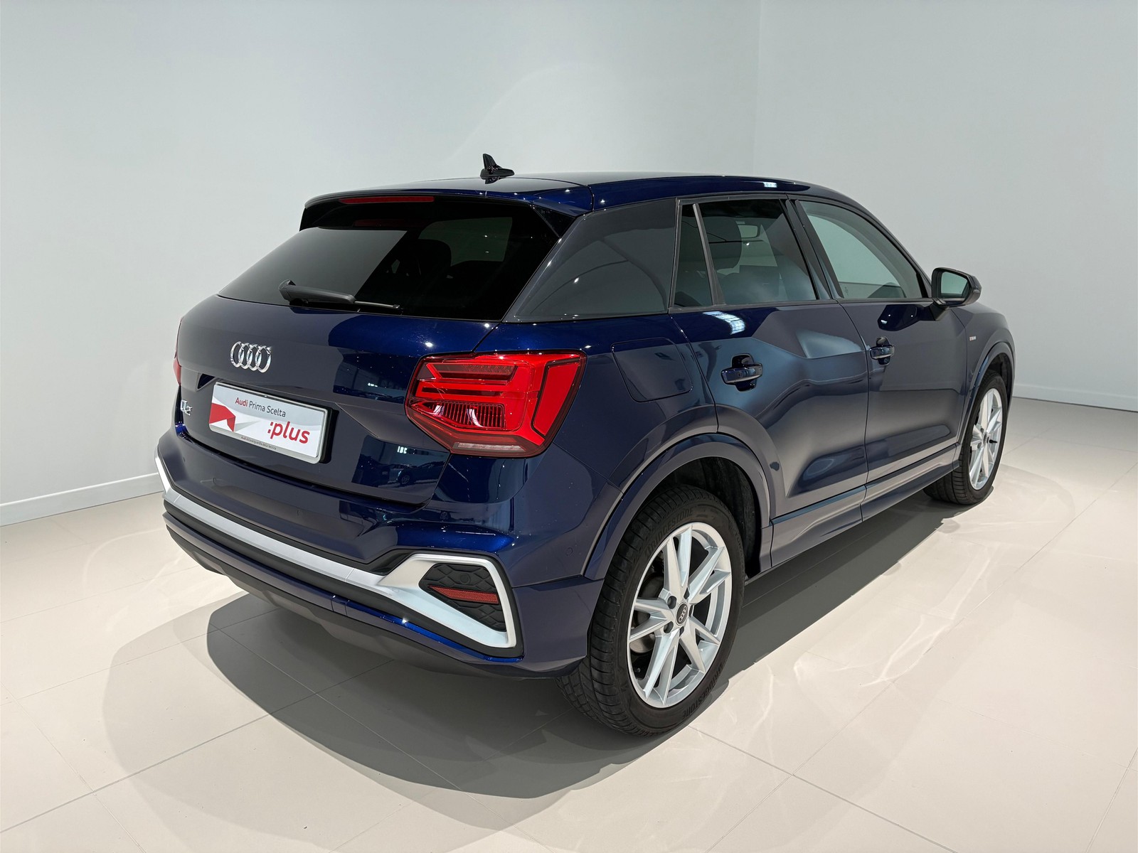 6 - Audi Q2 35 1.5 tfsi s line edition s tronic