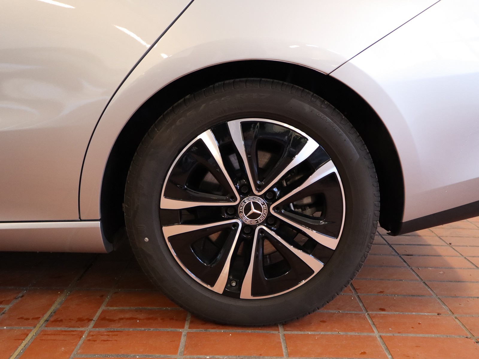 4 - Mercedes CLA shooting brake 180 d advanced 8g-dct