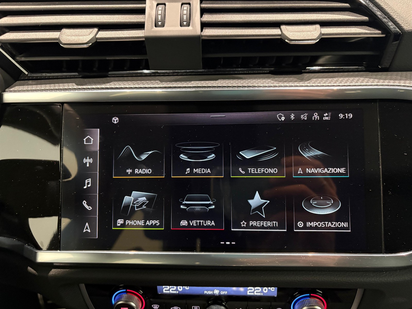 11 - Audi Q3 35 2.0 tdi business advanced s tronic