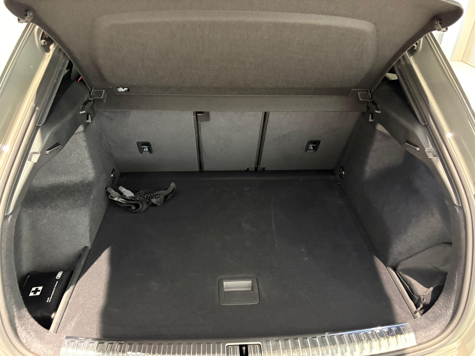 32 - Audi Q3 35 2.0 tdi business advanced s tronic