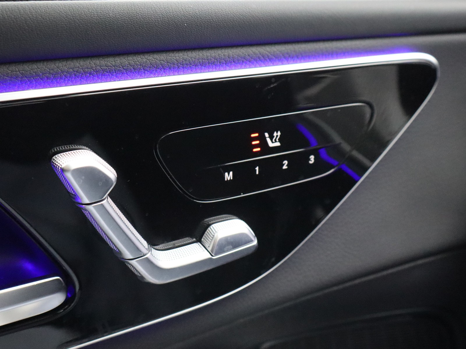 15 - Mercedes GLC coupe 300 de plug in hybrid amg line premium plus 4matic 9g-tronic