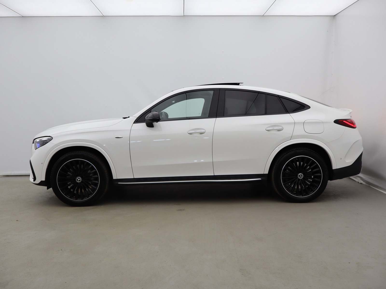 3 - Mercedes GLC coupe 300 de plug in hybrid amg line premium plus 4matic 9g-tronic