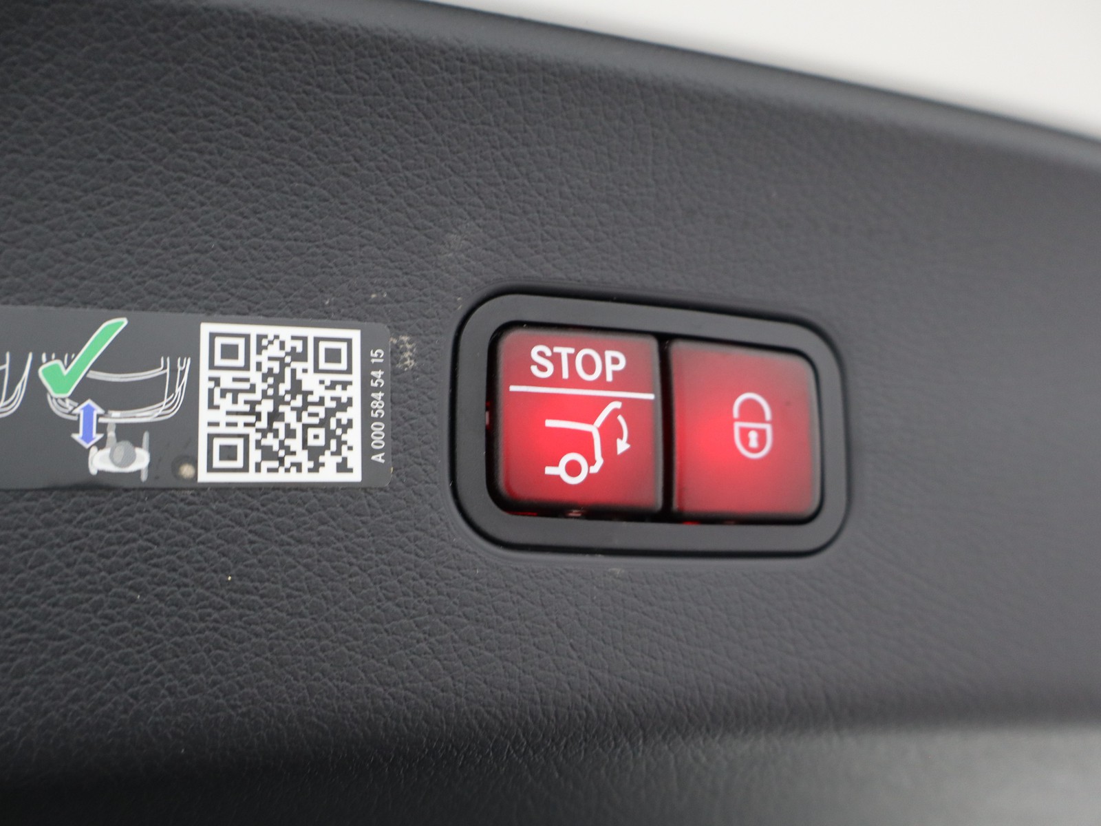 21 - Mercedes GLC coupe 300 de plug in hybrid amg line premium plus 4matic 9g-tronic