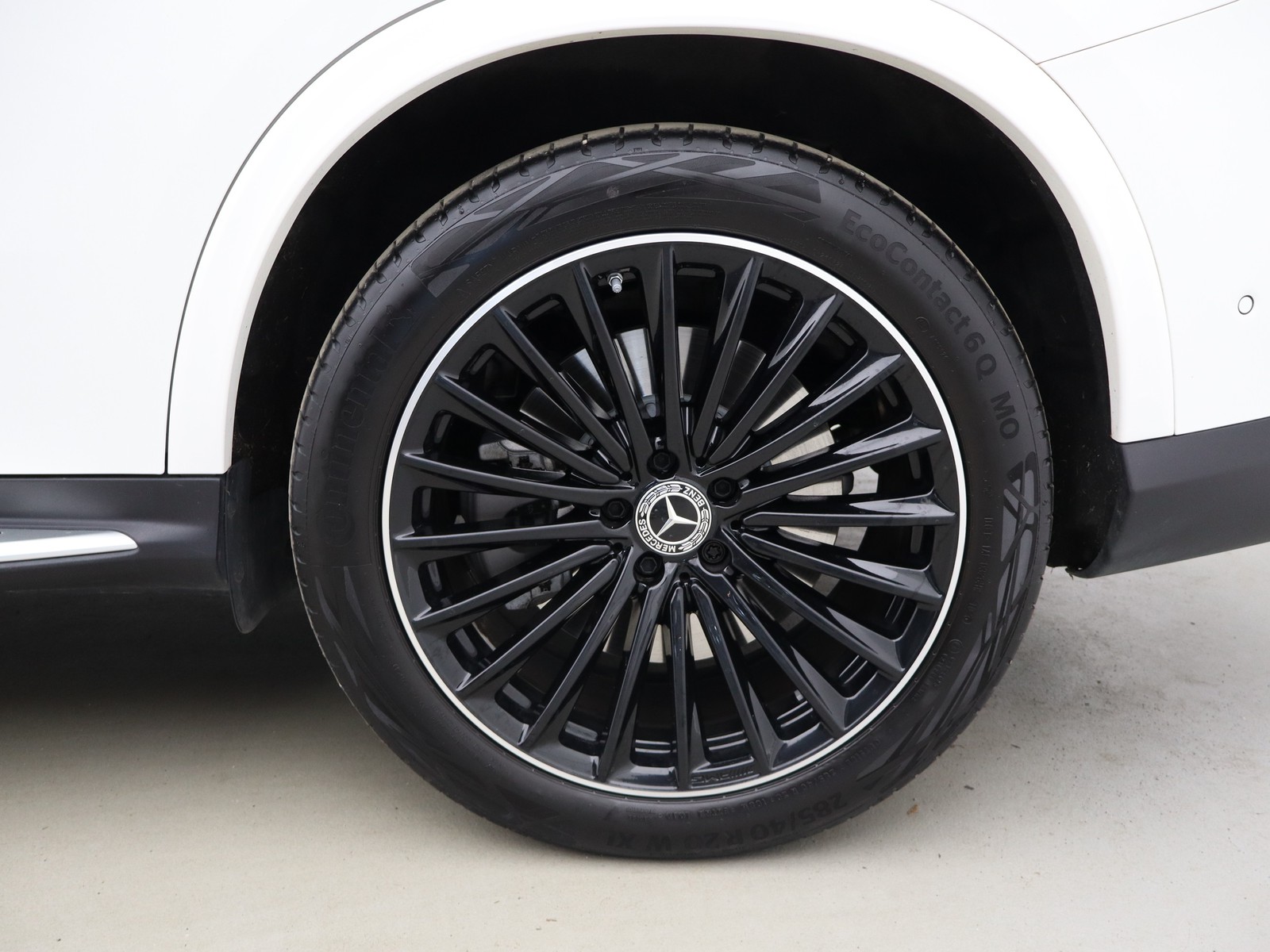 4 - Mercedes GLC coupe 300 de plug in hybrid amg line premium plus 4matic 9g-tronic