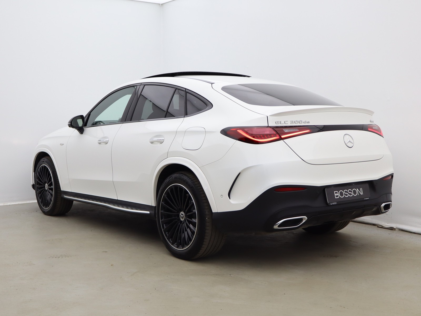 5 - Mercedes GLC coupe 300 de plug in hybrid amg line premium plus 4matic 9g-tronic