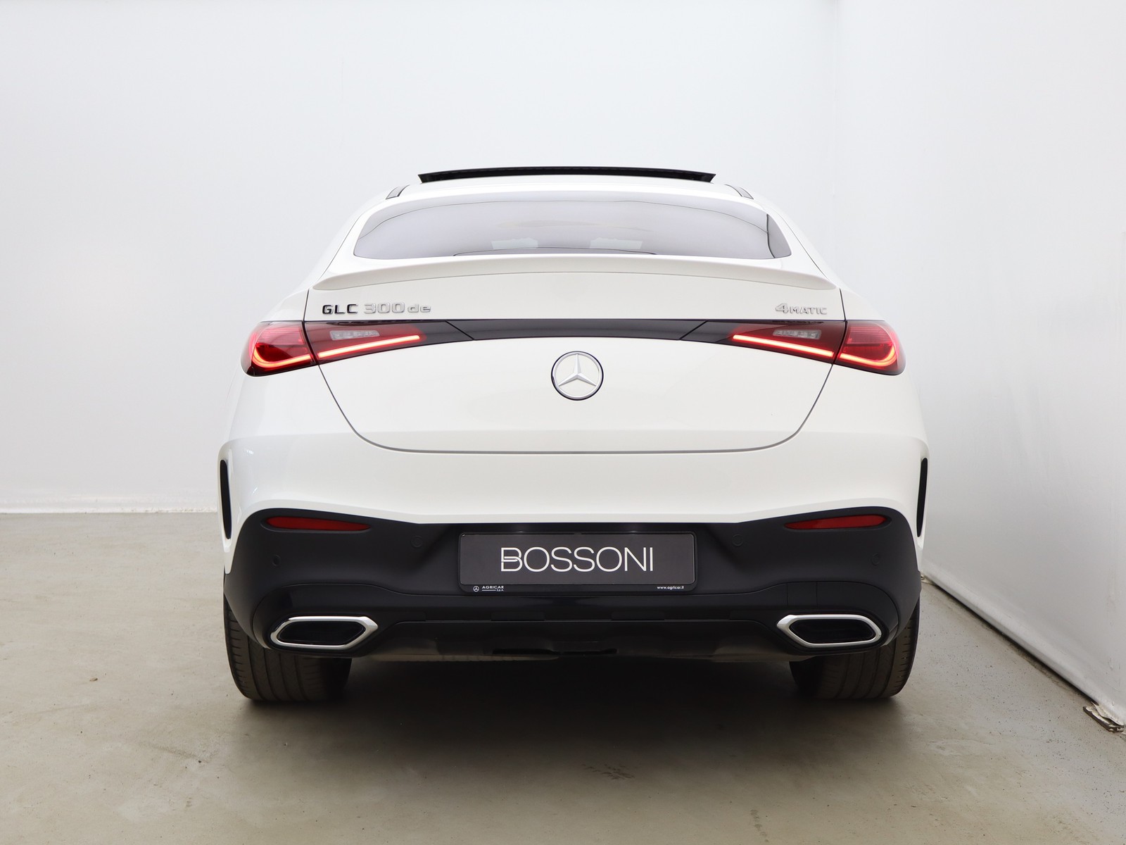 6 - Mercedes GLC coupe 300 de plug in hybrid amg line premium plus 4matic 9g-tronic