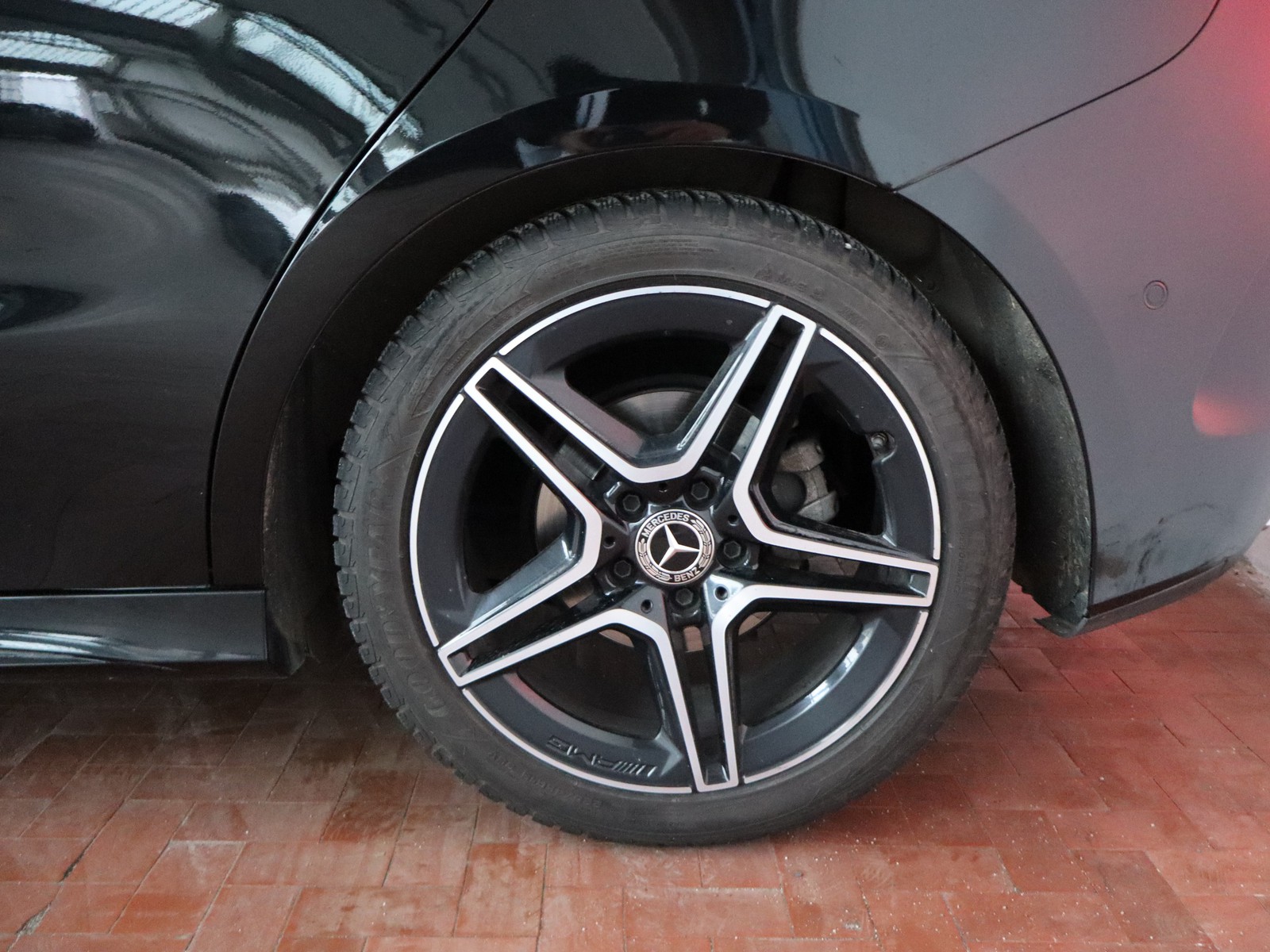 4 - Mercedes Classe B 180 d premium 7g-dct